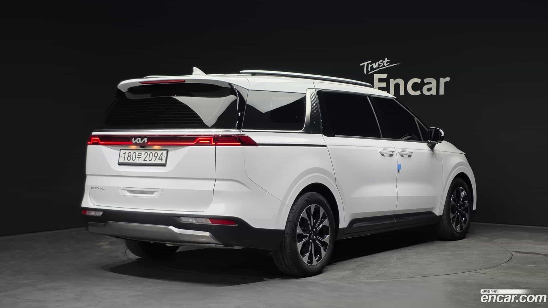 Canival Kia 2023.0-OUTER-002
