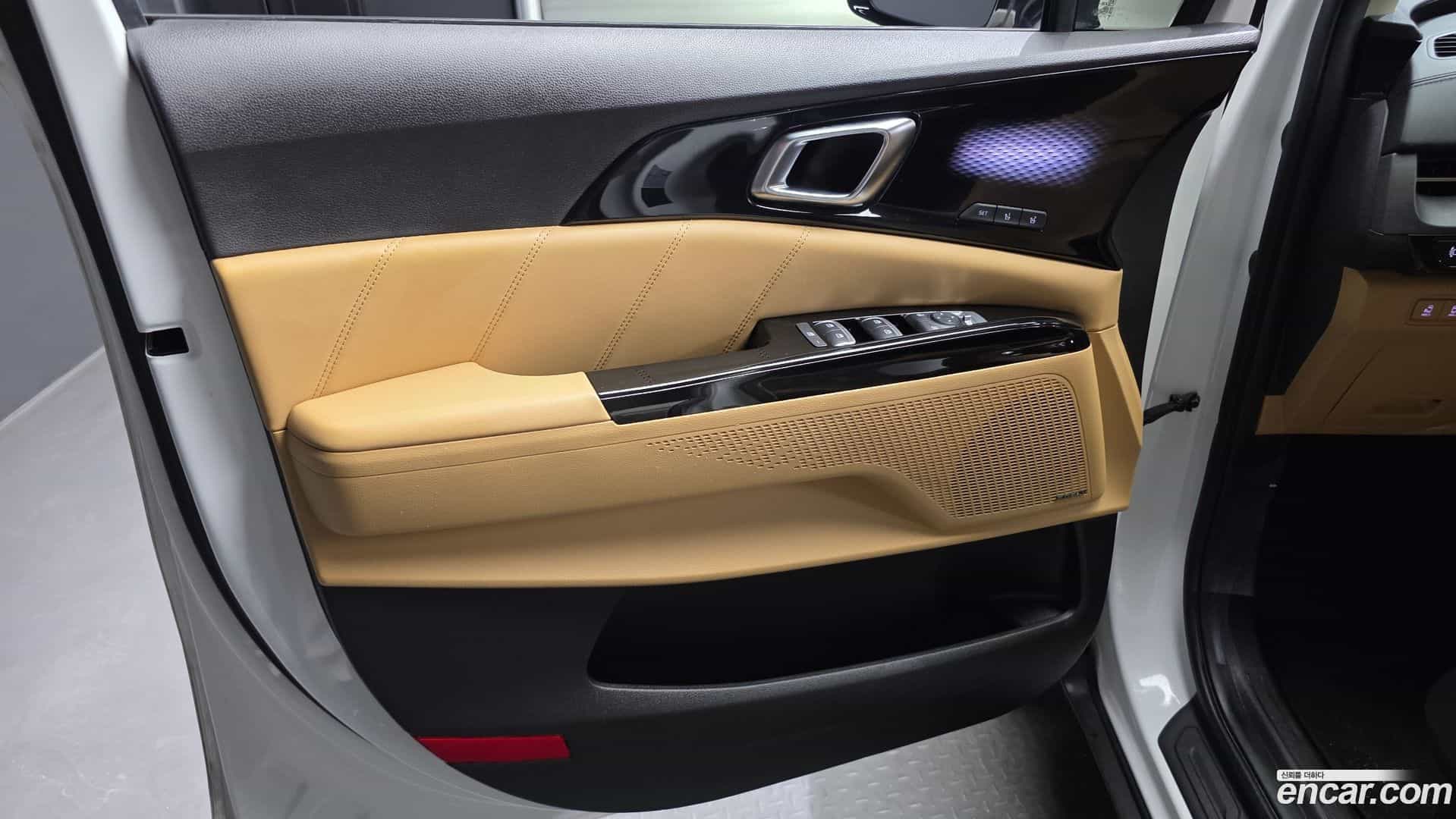 Canival Kia 2023.0-INNER-034