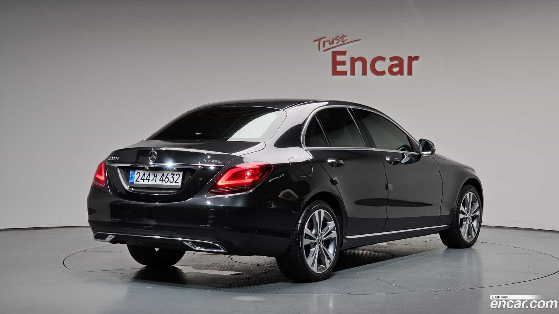 C-Class Mercedes-Benz 2020.11-OUTER-002