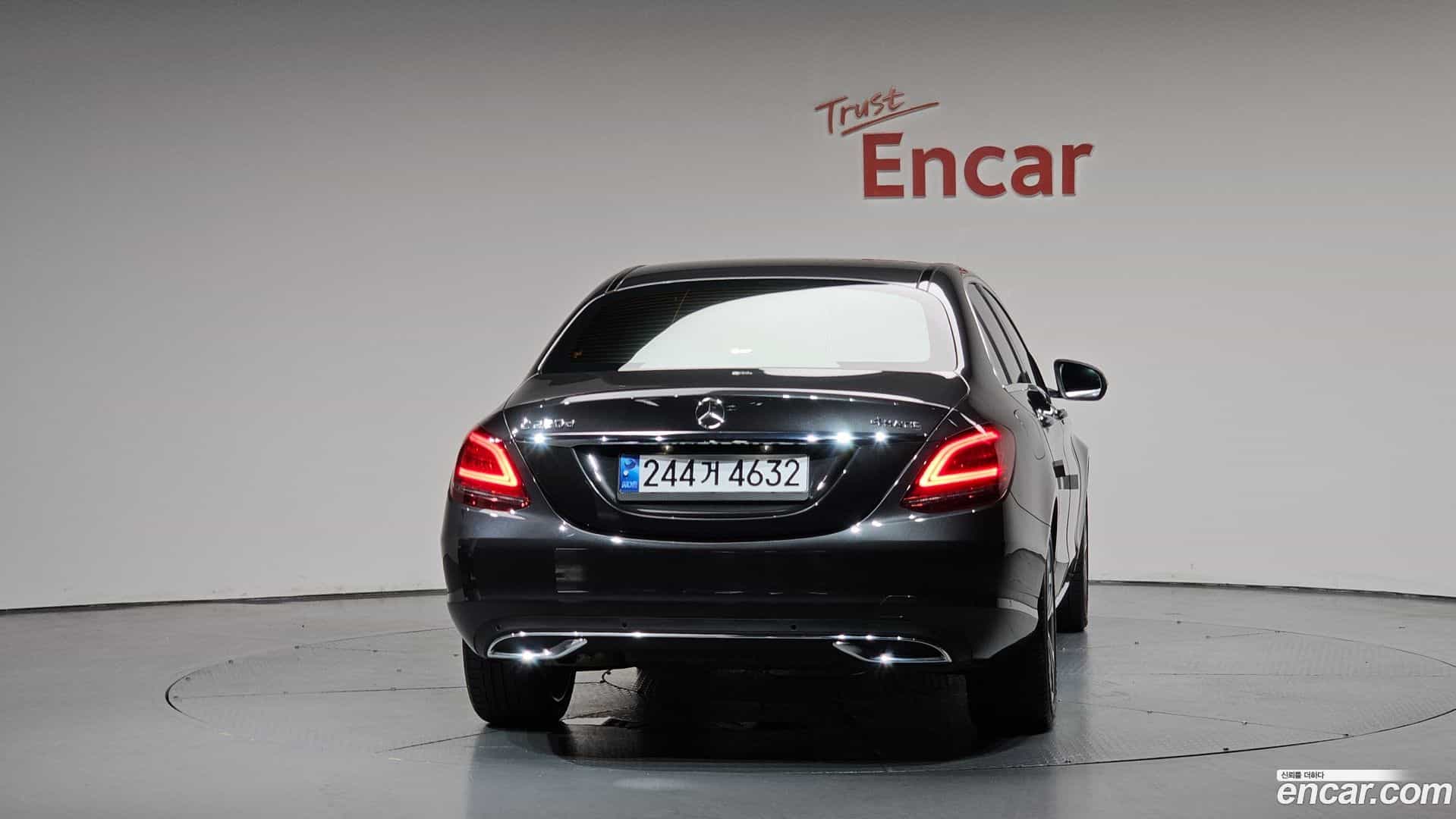 C-Class Mercedes-Benz 2020.11-OUTER-004