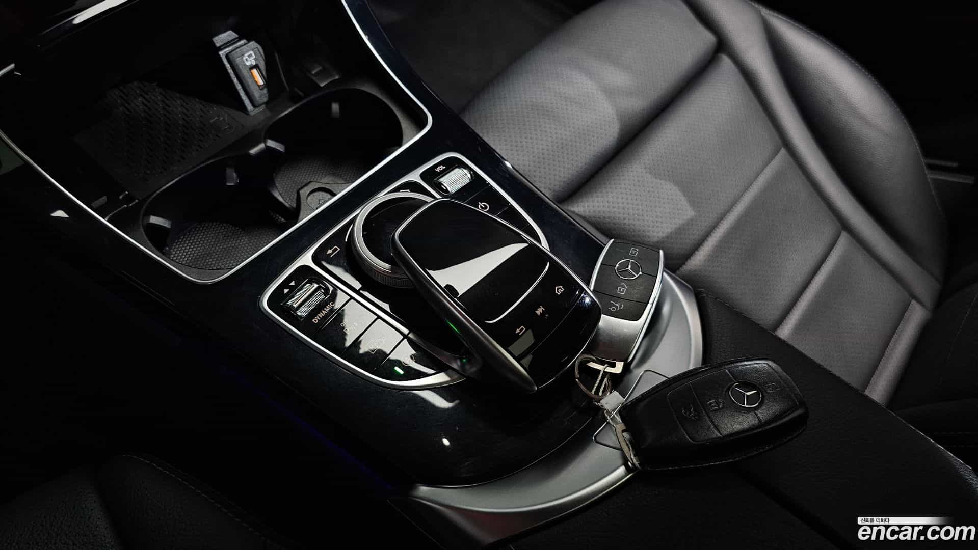 C-Class Mercedes-Benz 2020.11-OPTION-021