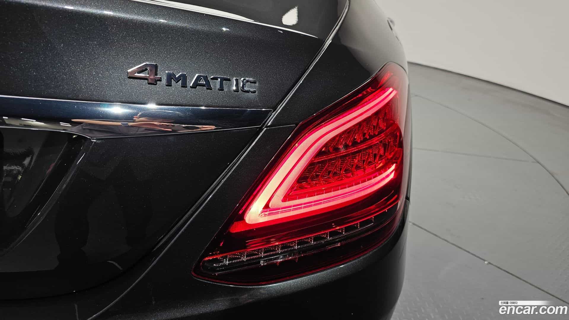 C-Class Mercedes-Benz 2020.11-OUTER-033