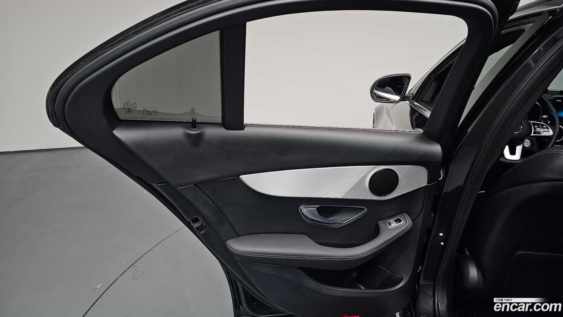 C-Class Mercedes-Benz 2020.11-INNER-035