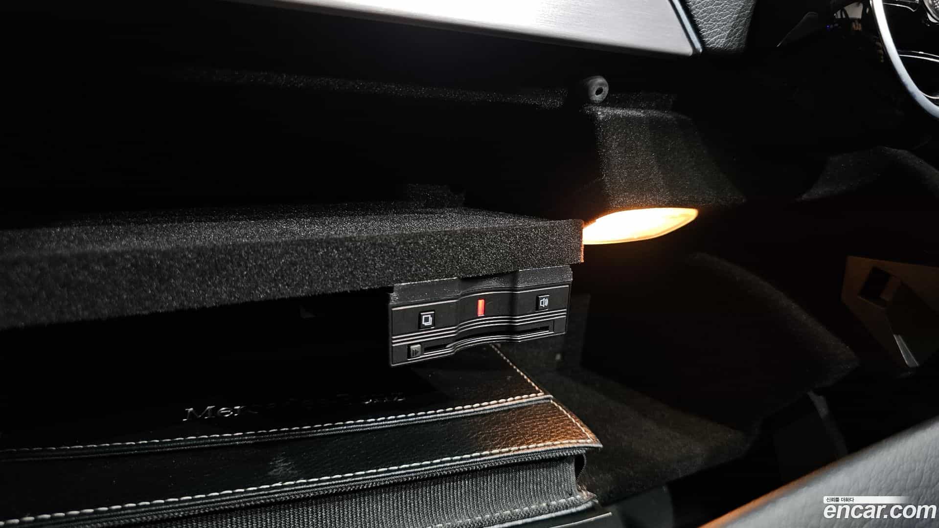 C-Class Mercedes-Benz 2020.11-OPTION-047