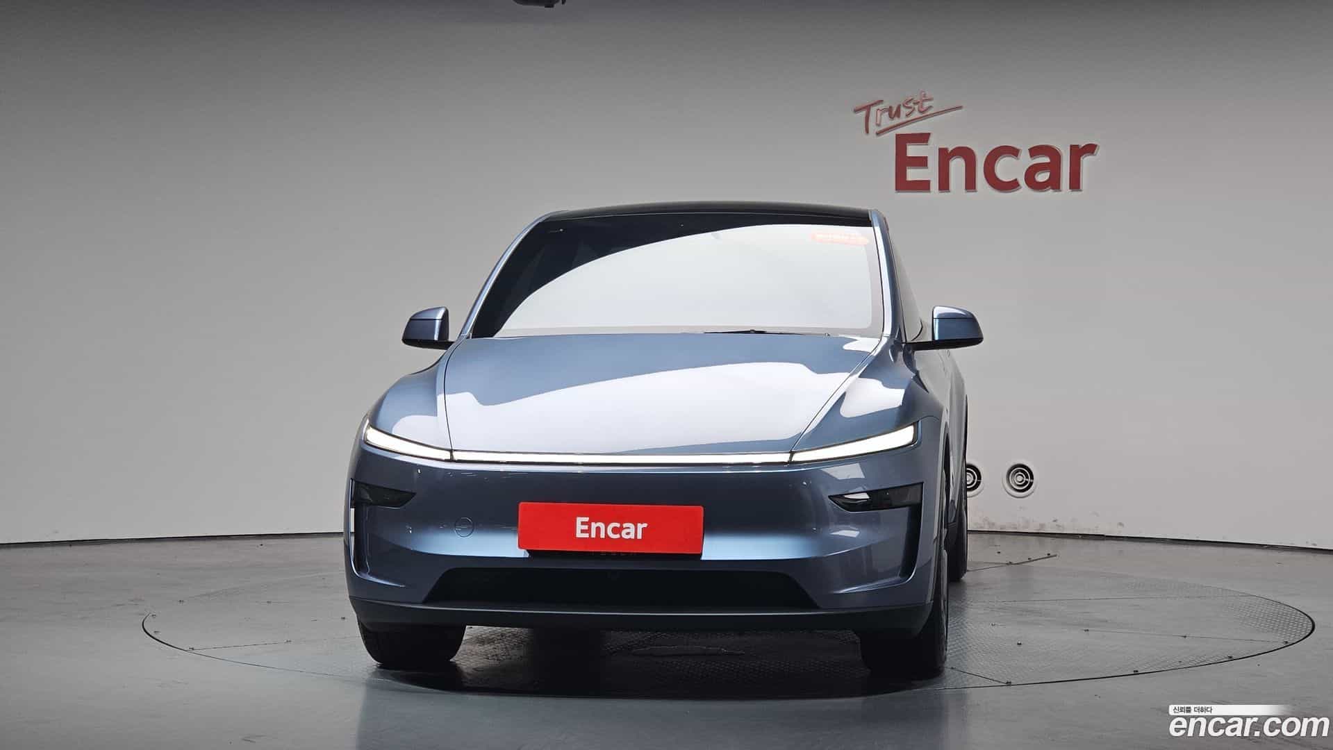 Model Y Tesla 2026.2-OUTER-003