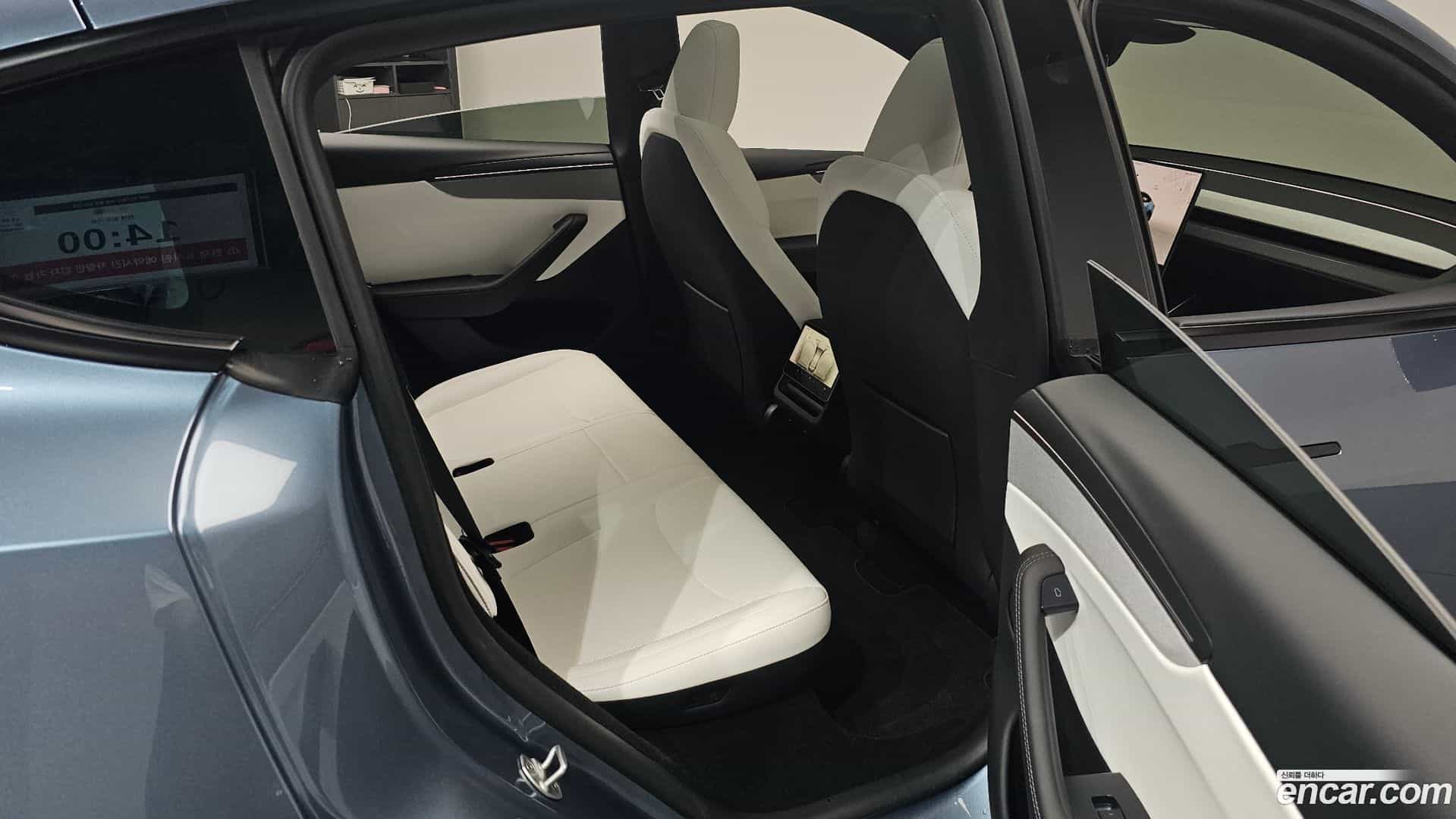 Model Y Tesla 2026.2-OPTION-016