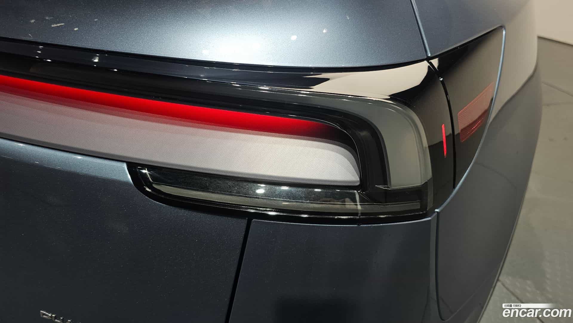 Model Y Tesla 2026.2-OUTER-033