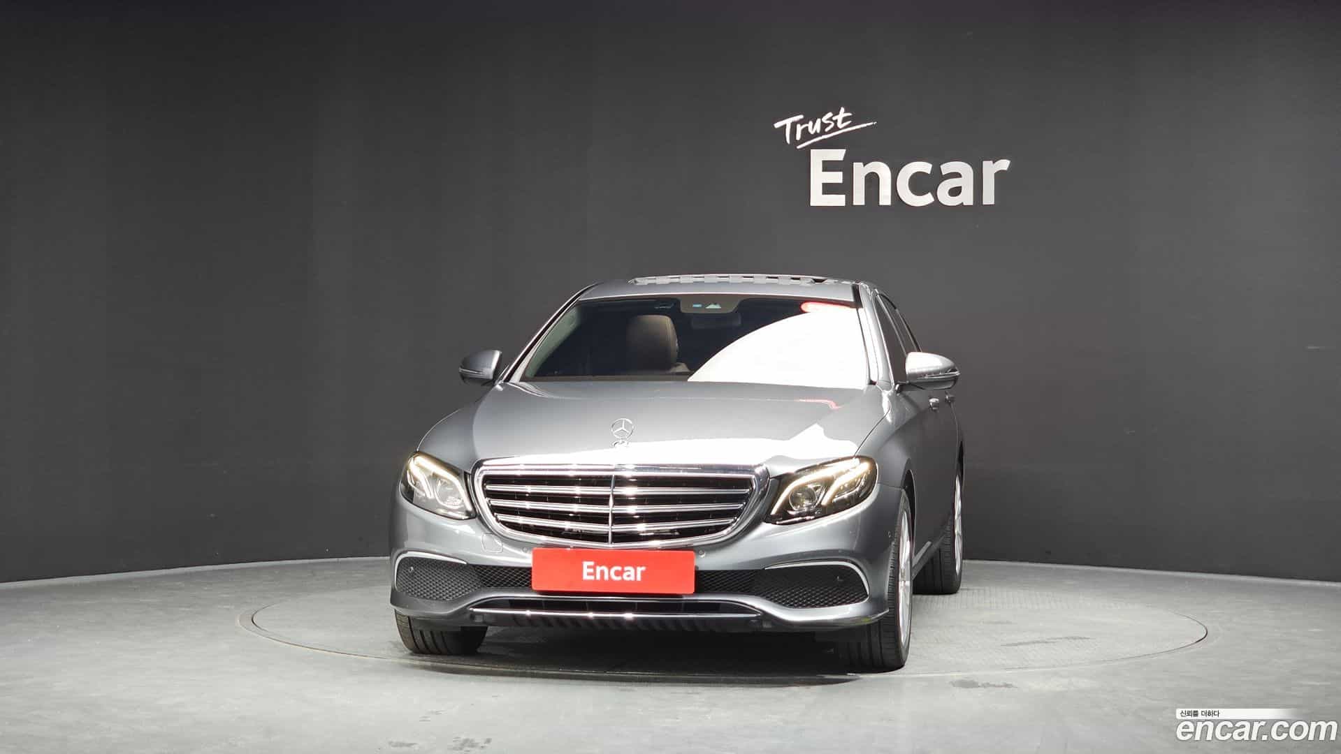 E-Class Mercedes-Benz 2019.7-OUTER-003