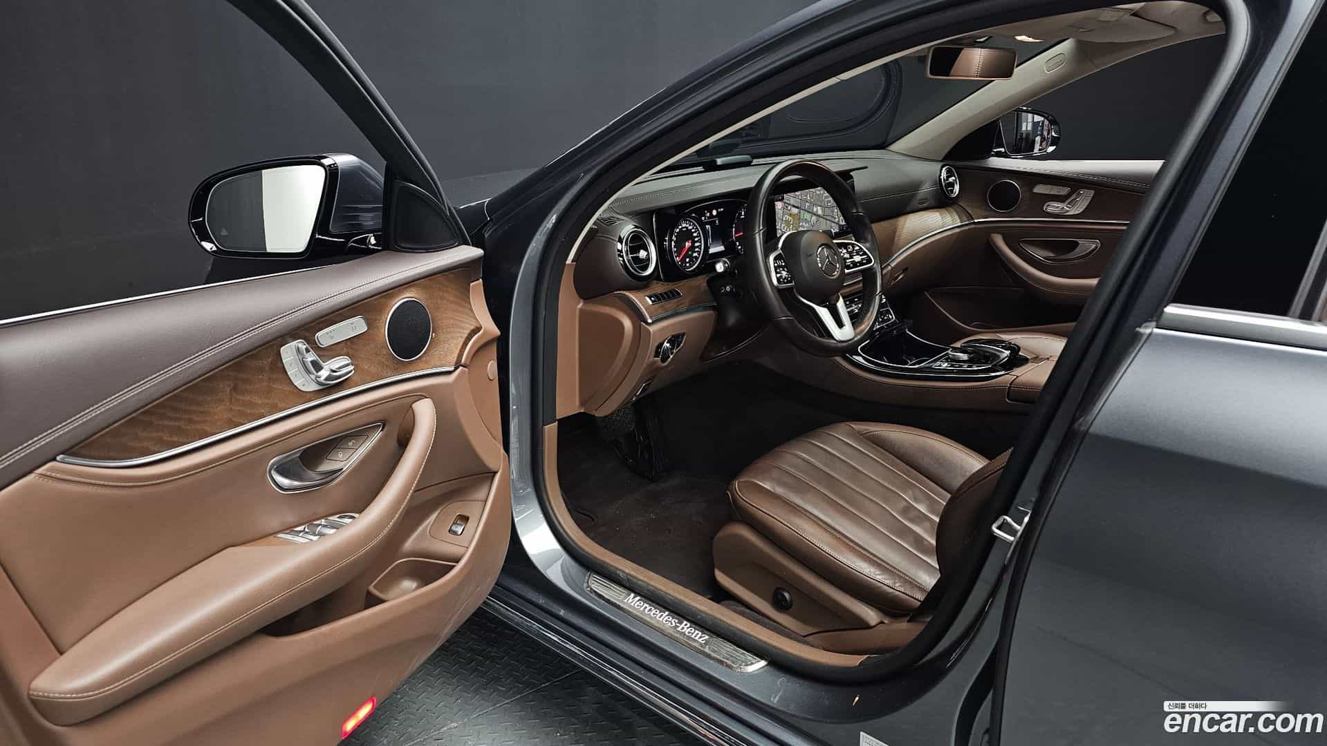 E-Class Mercedes-Benz 2019.7-INNER-010