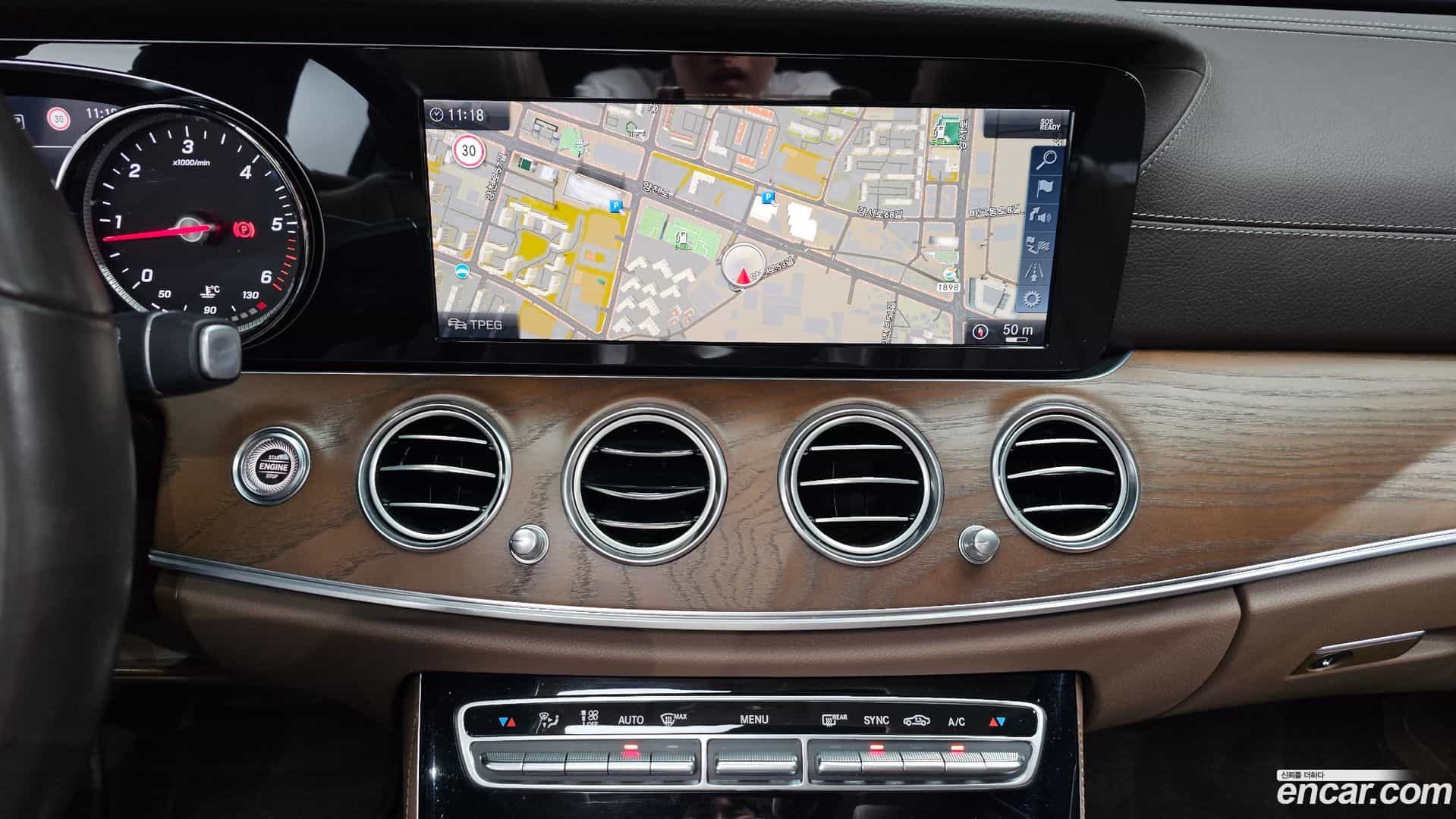 E-Class Mercedes-Benz 2019.7-OPTION-018