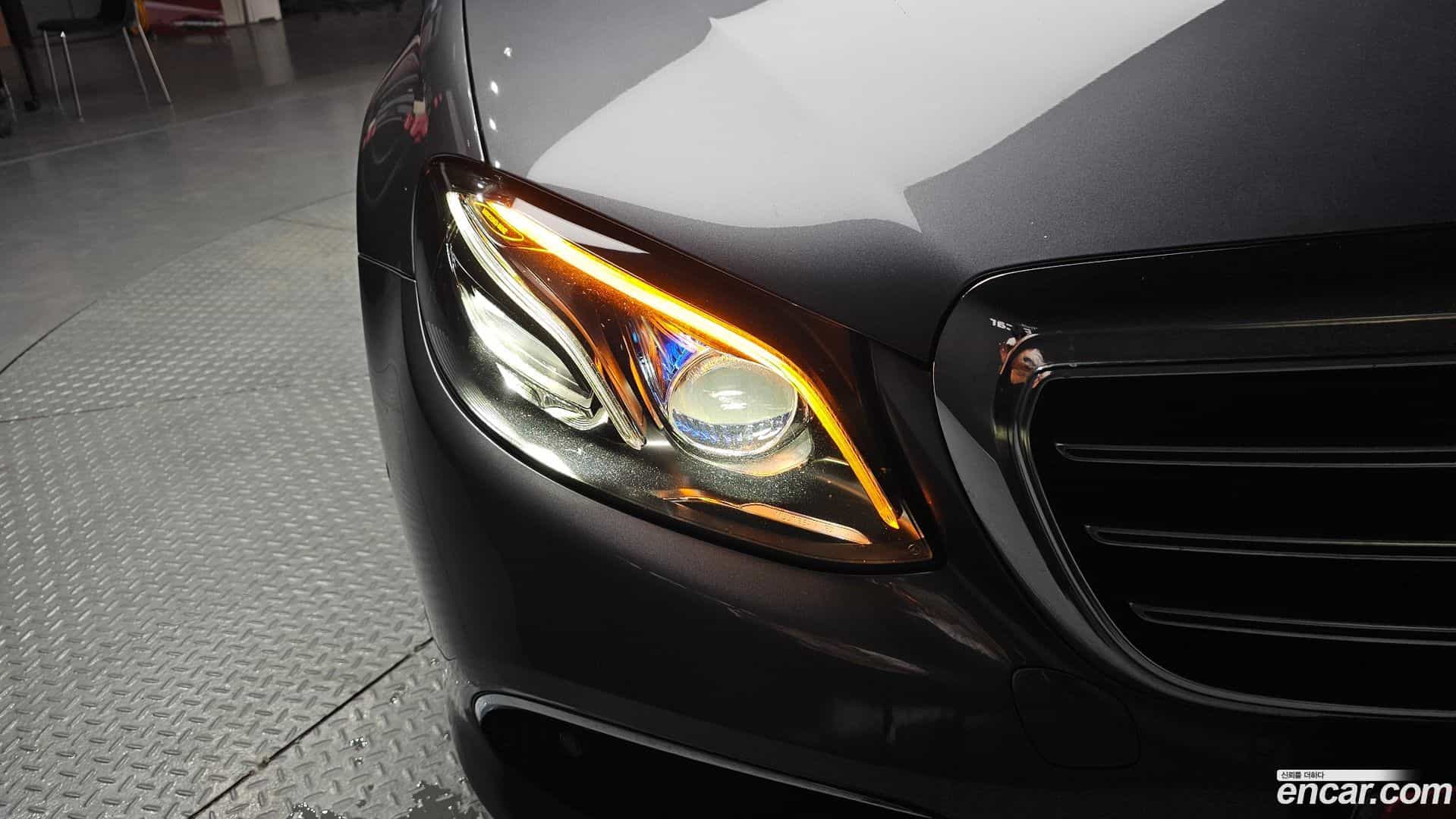 E-Class Mercedes-Benz 2019.7-OUTER-032