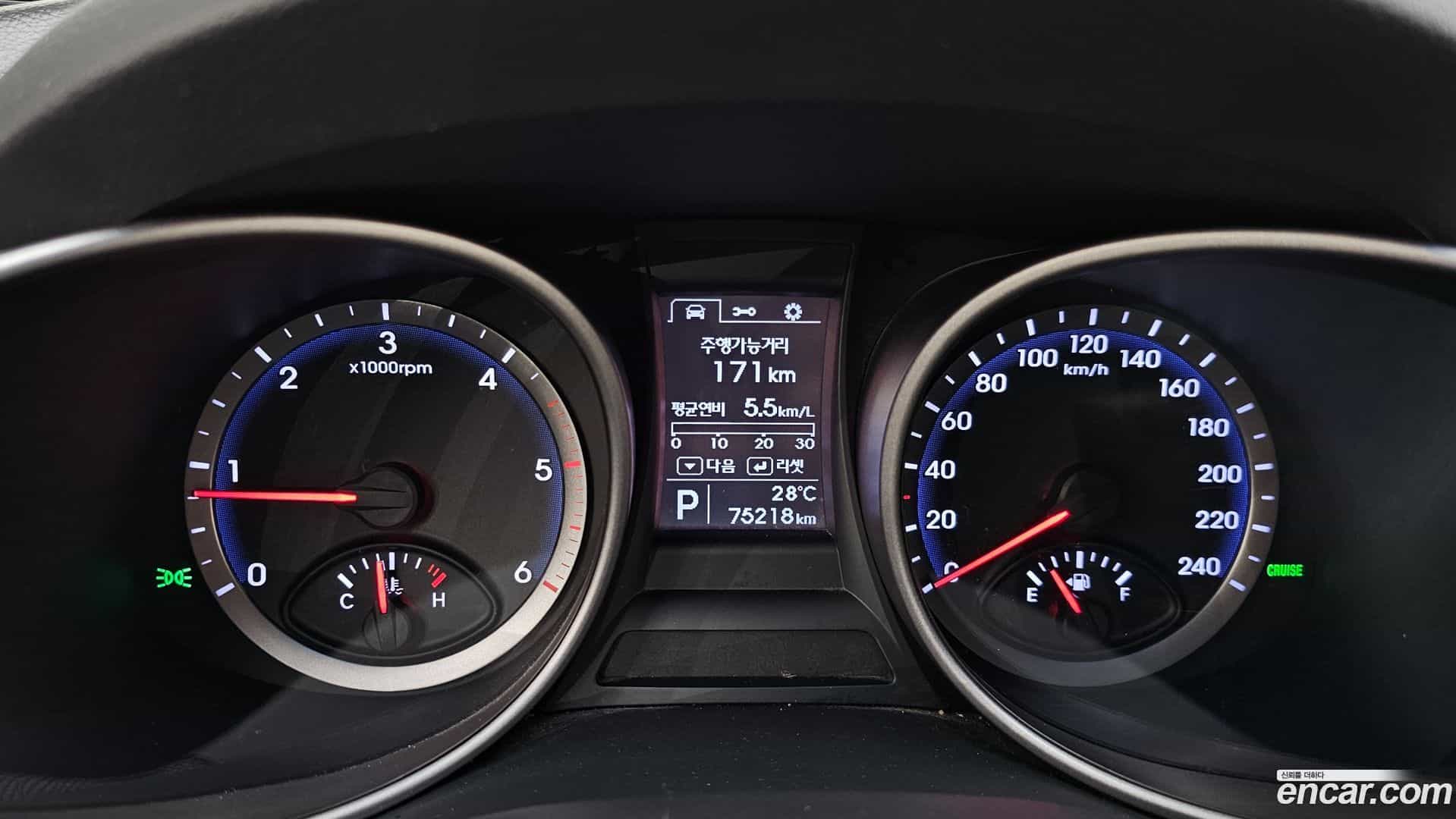 Santafe Hyundai 2015.3-INNER-008