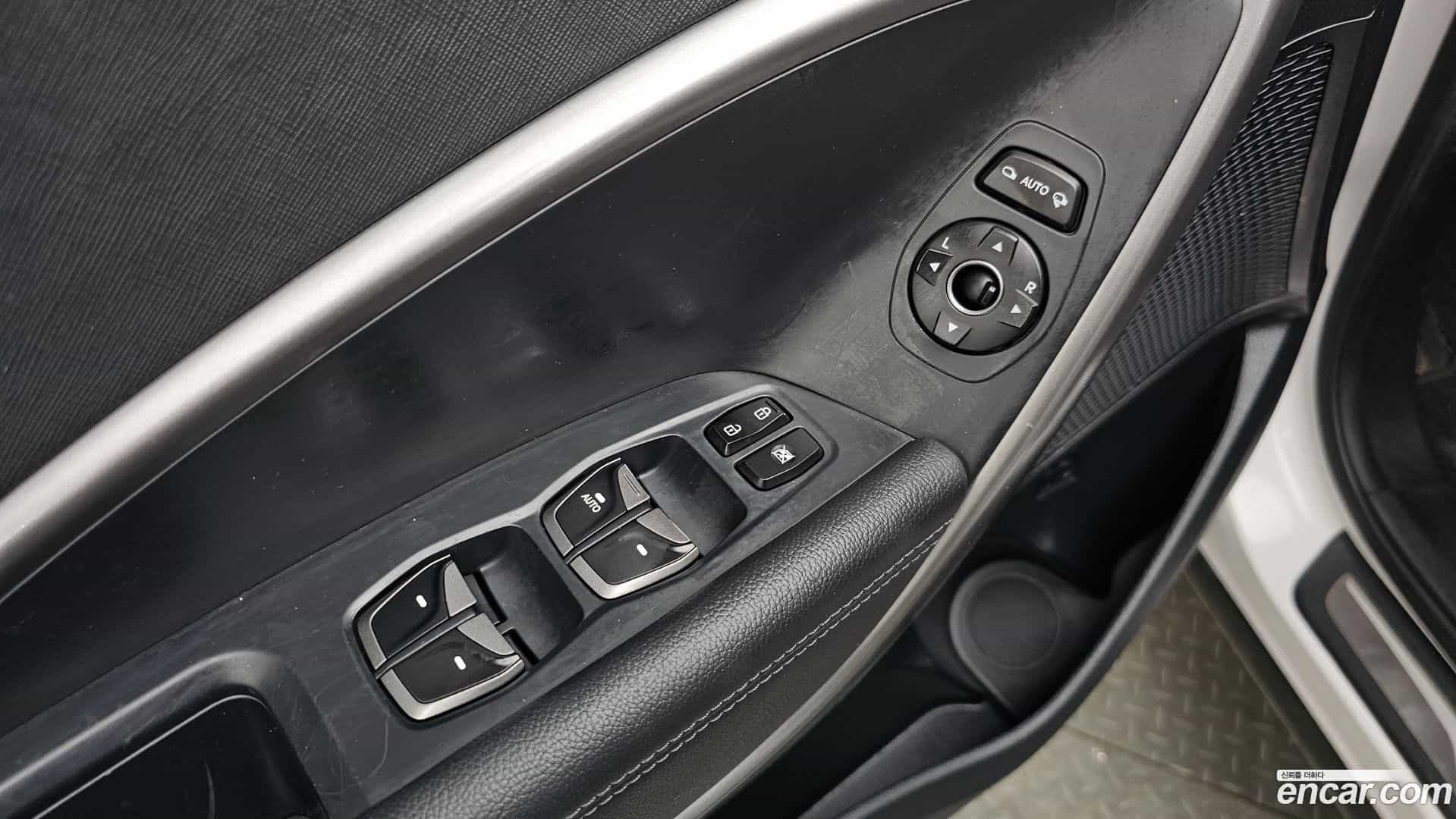 Santafe Hyundai 2015.3-OPTION-023