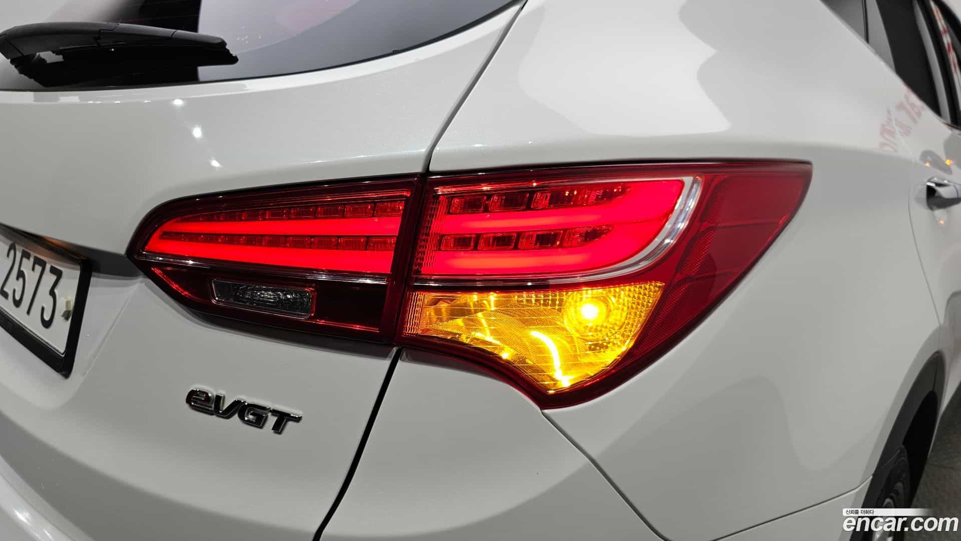 Santafe Hyundai 2015.3-OUTER-033