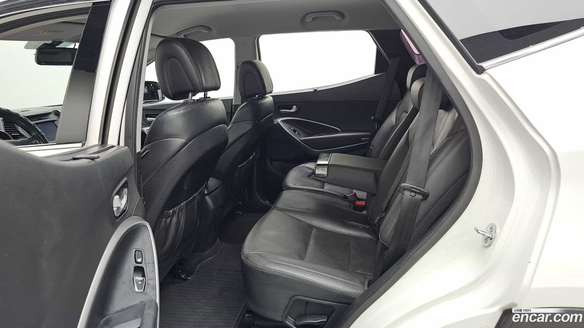 Santafe Hyundai 2015.3-INNER-036