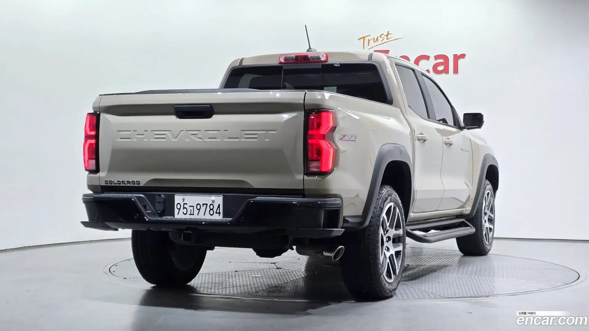 Colorado Chevrolet 2023.11-OUTER-002