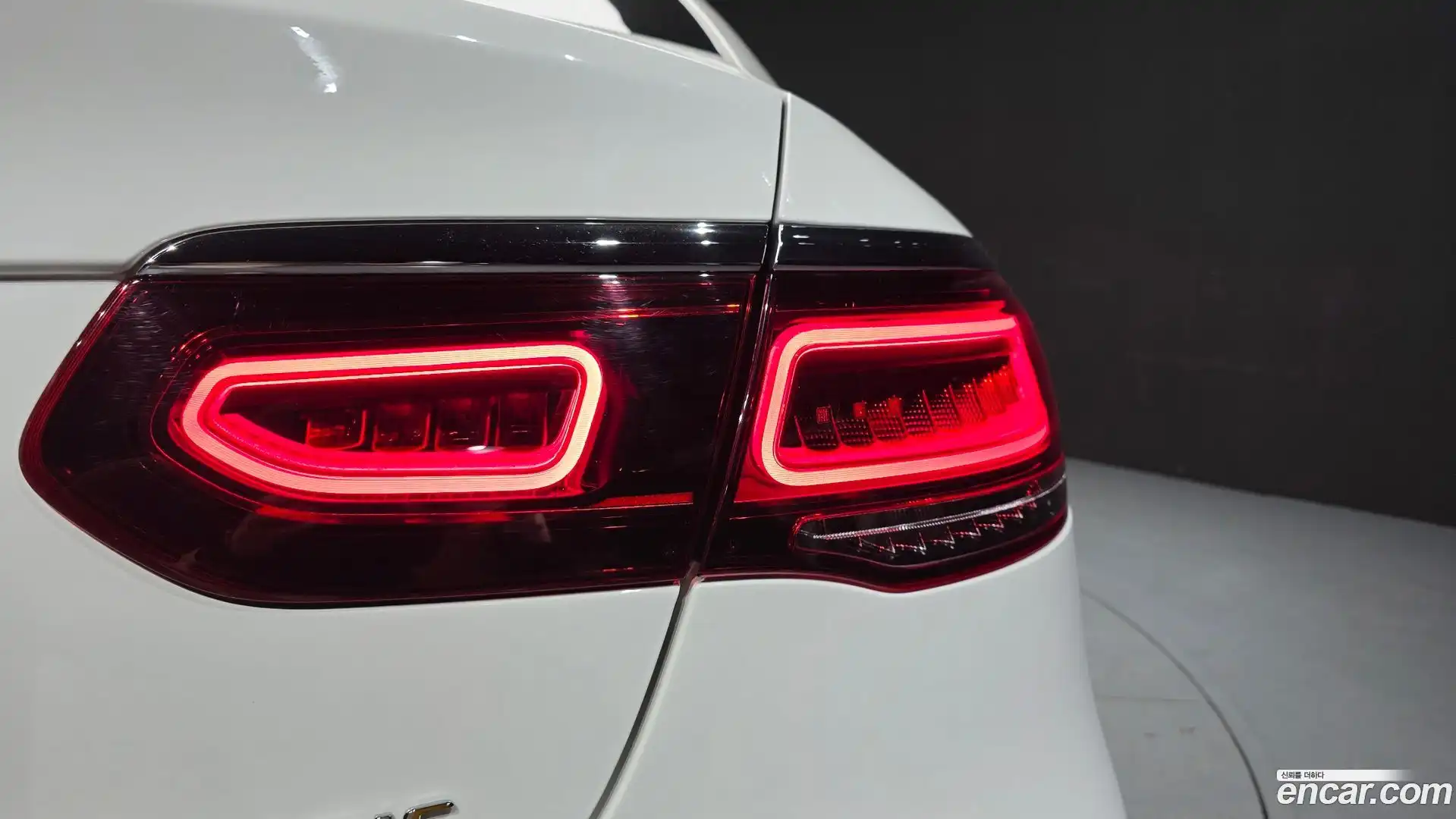 GLC-Class Mercedes-Benz 2022.6-OUTER-033
