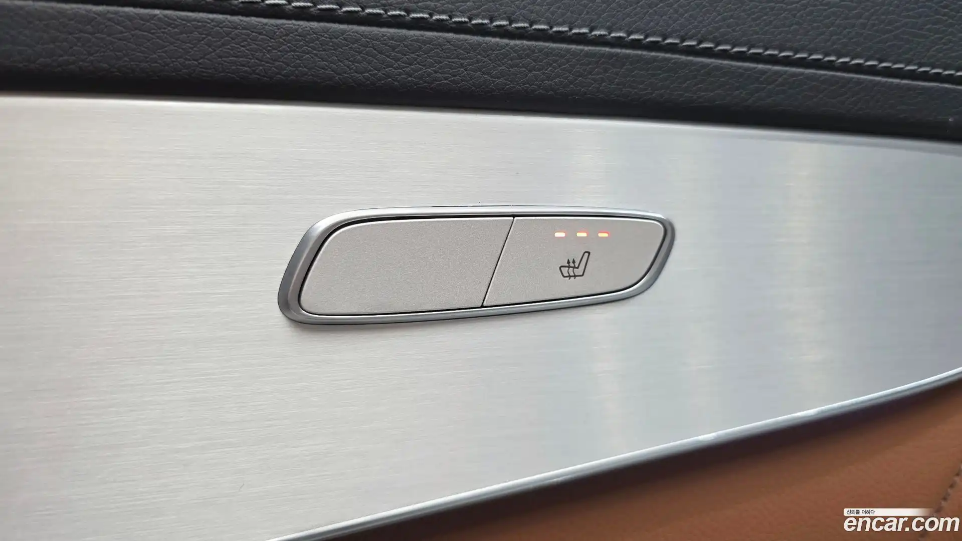 GLC-Class Mercedes-Benz 2022.6-OPTION-042