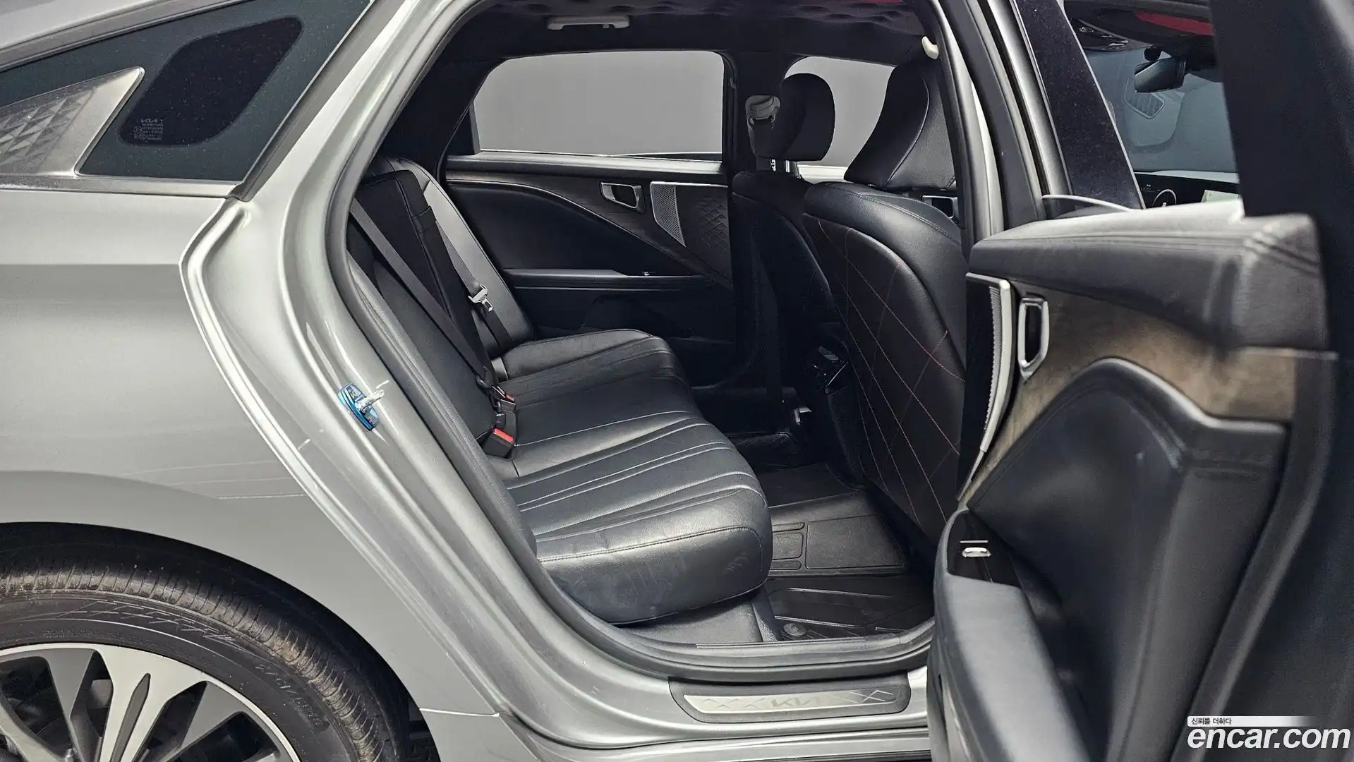 K8 Kia 2023.0-OPTION-016