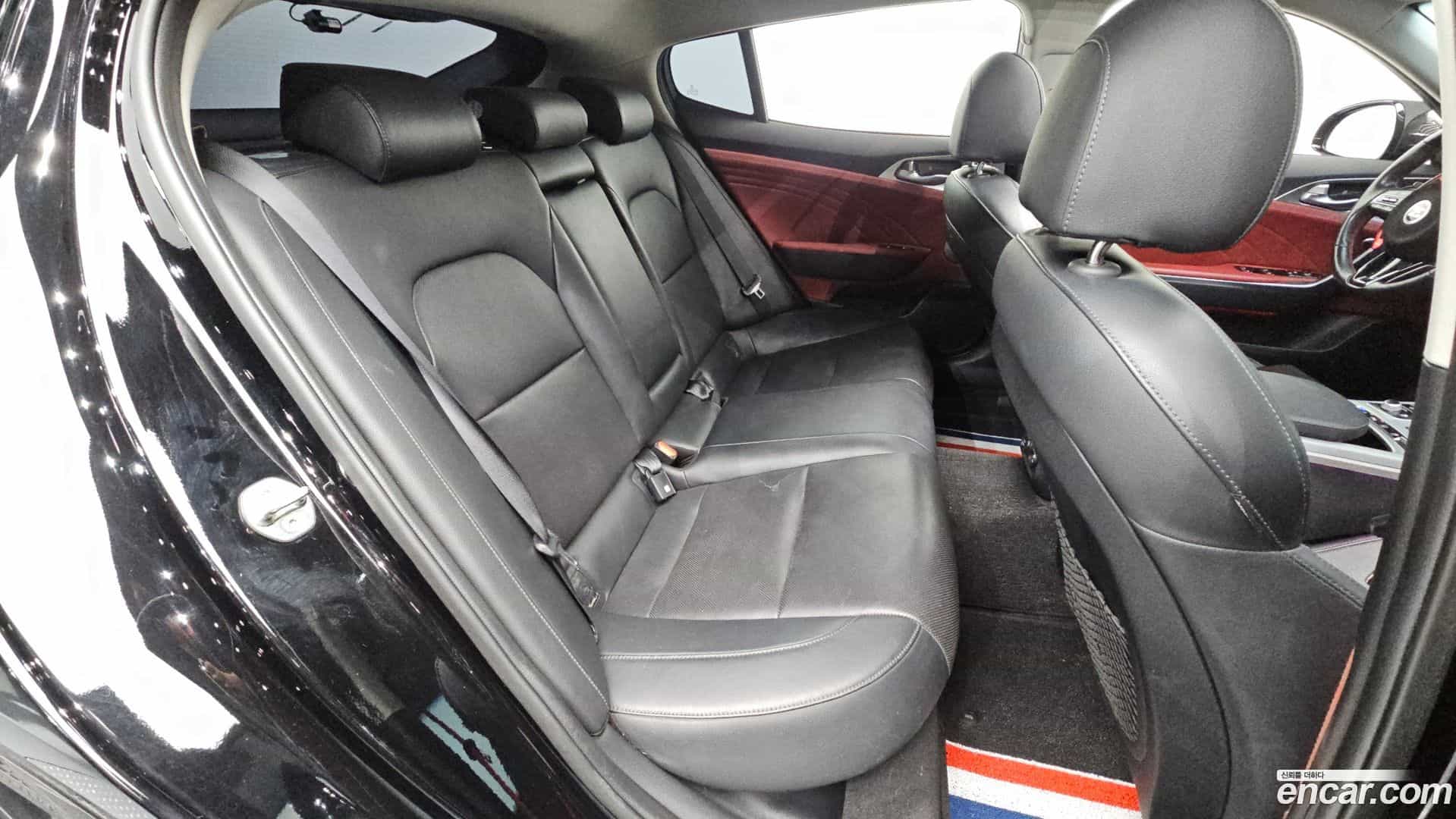 Stinger Kia 2018.4-OPTION-015