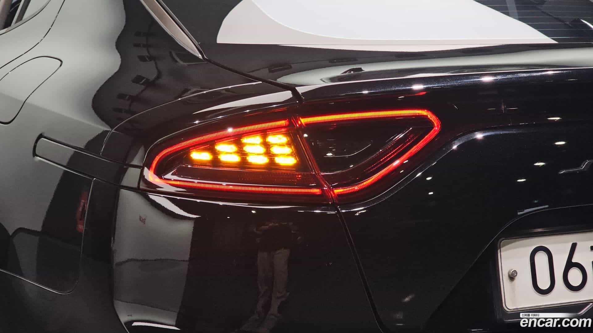 Stinger Kia 2018.4-OUTER-033