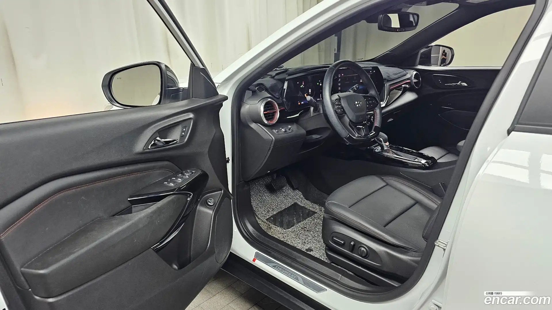 Trax Chevrolet 2023.9-INNER-010