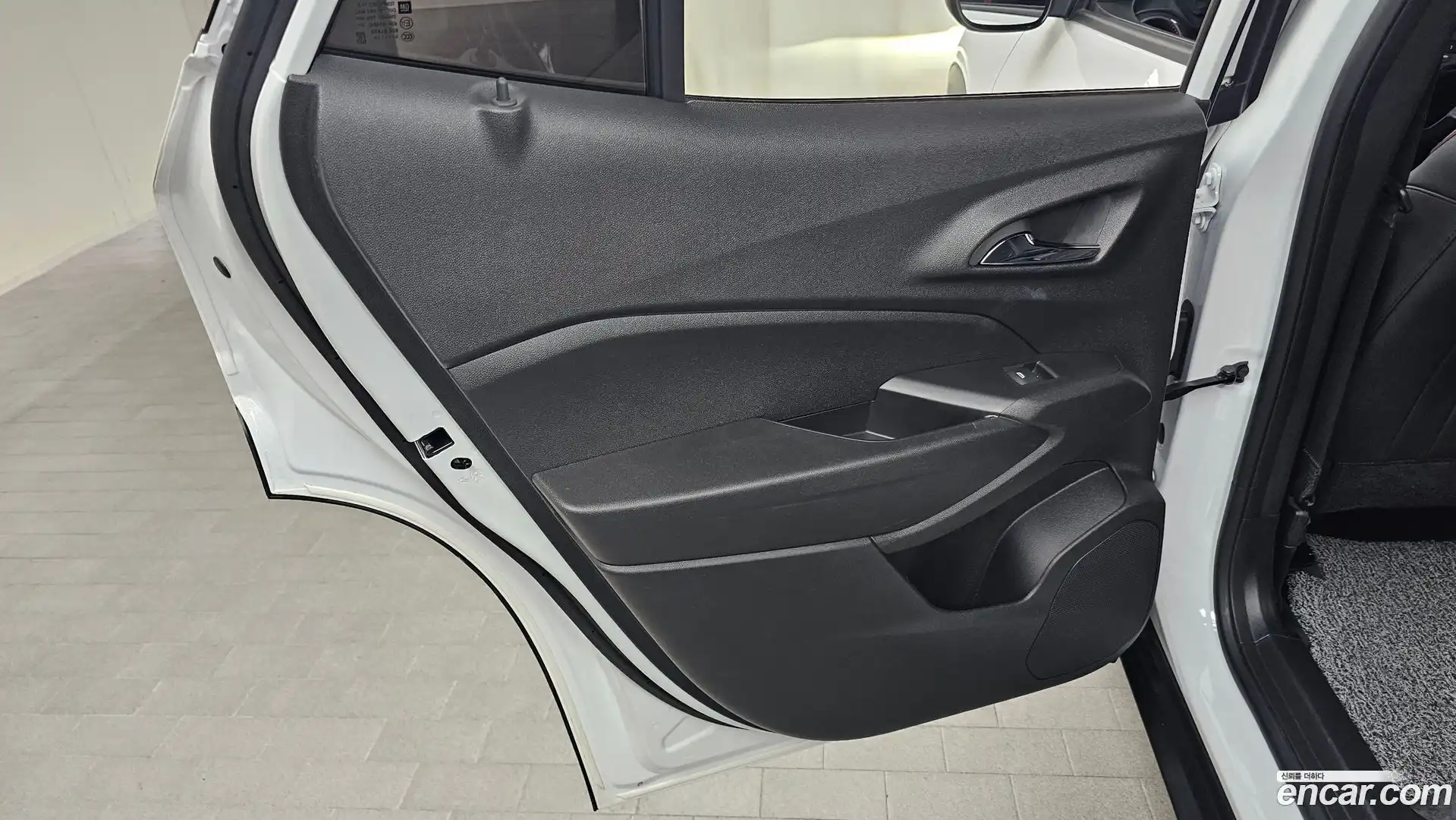 Trax Chevrolet 2023.9-INNER-035