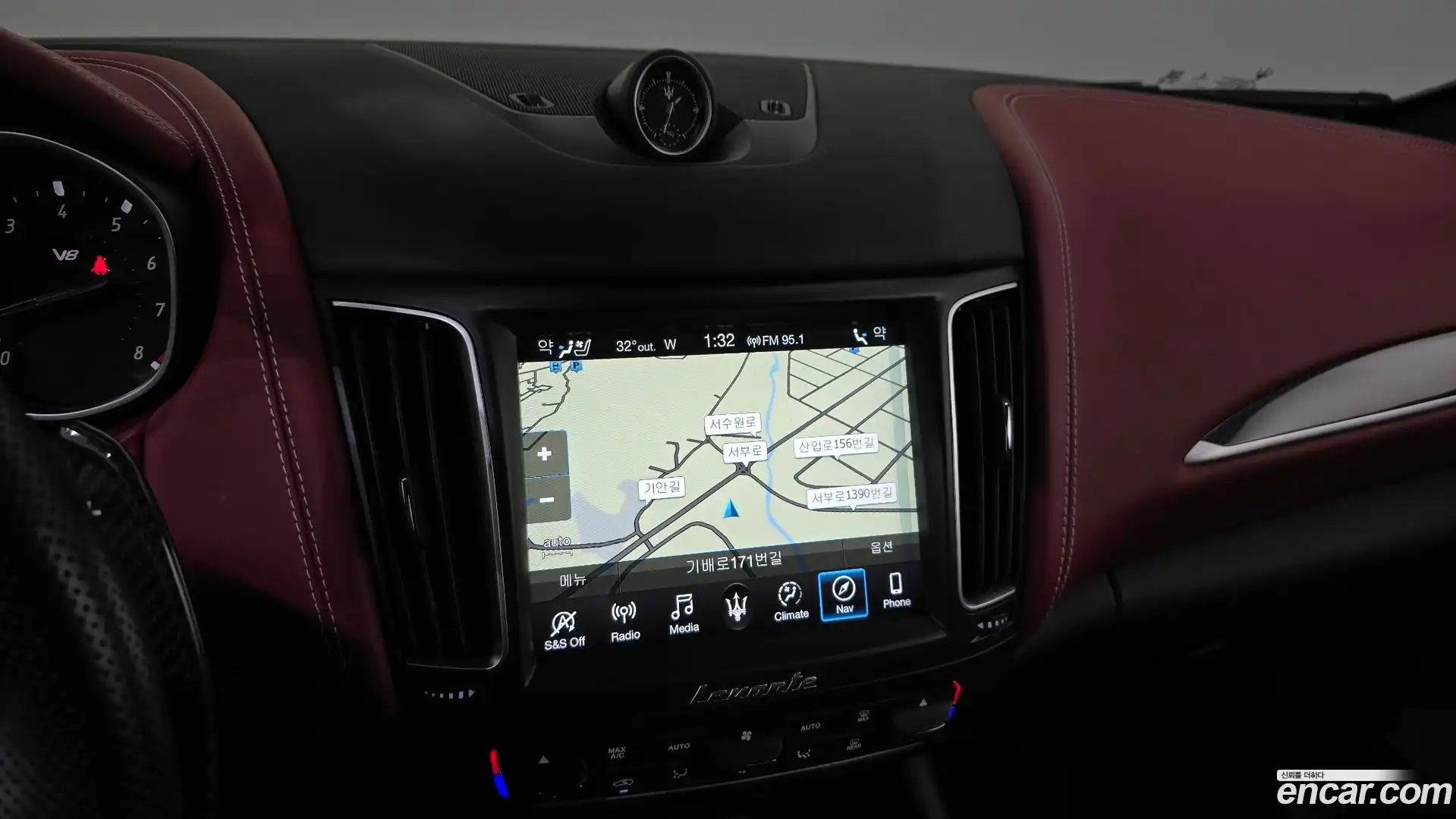 Levante Maserati 2021.4-OPTION-017