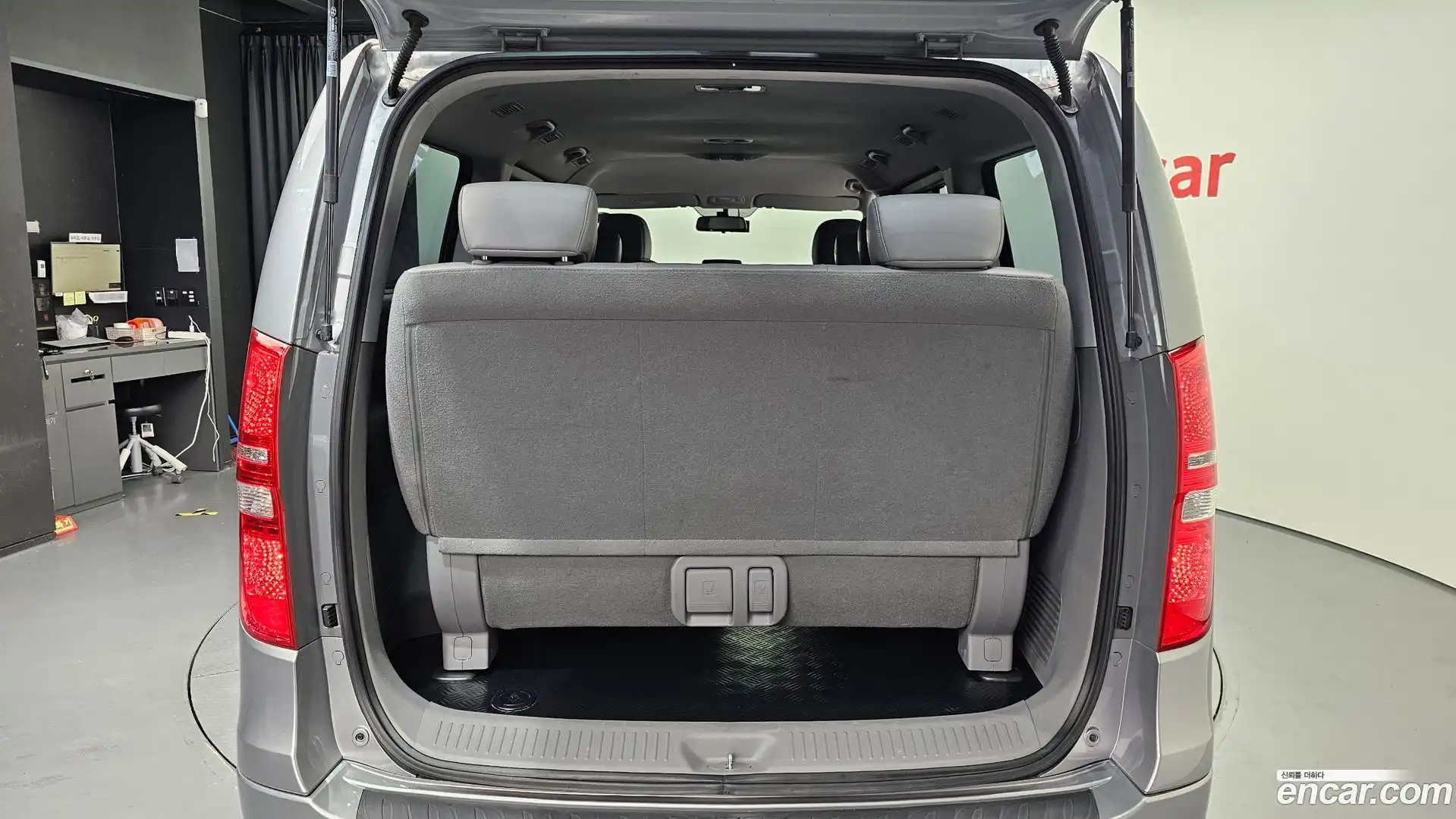 Starex Hyundai 2020.4-OPTION-024