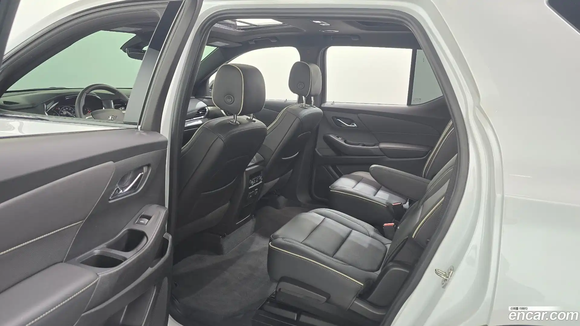 Traverse Chevrolet 2023.2-OPTION-016
