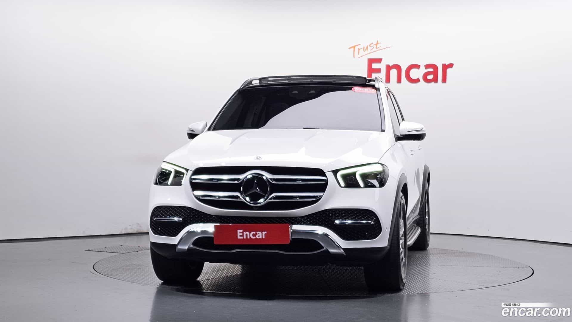 GLE-Class Mercedes-Benz 2023.4-OUTER-003