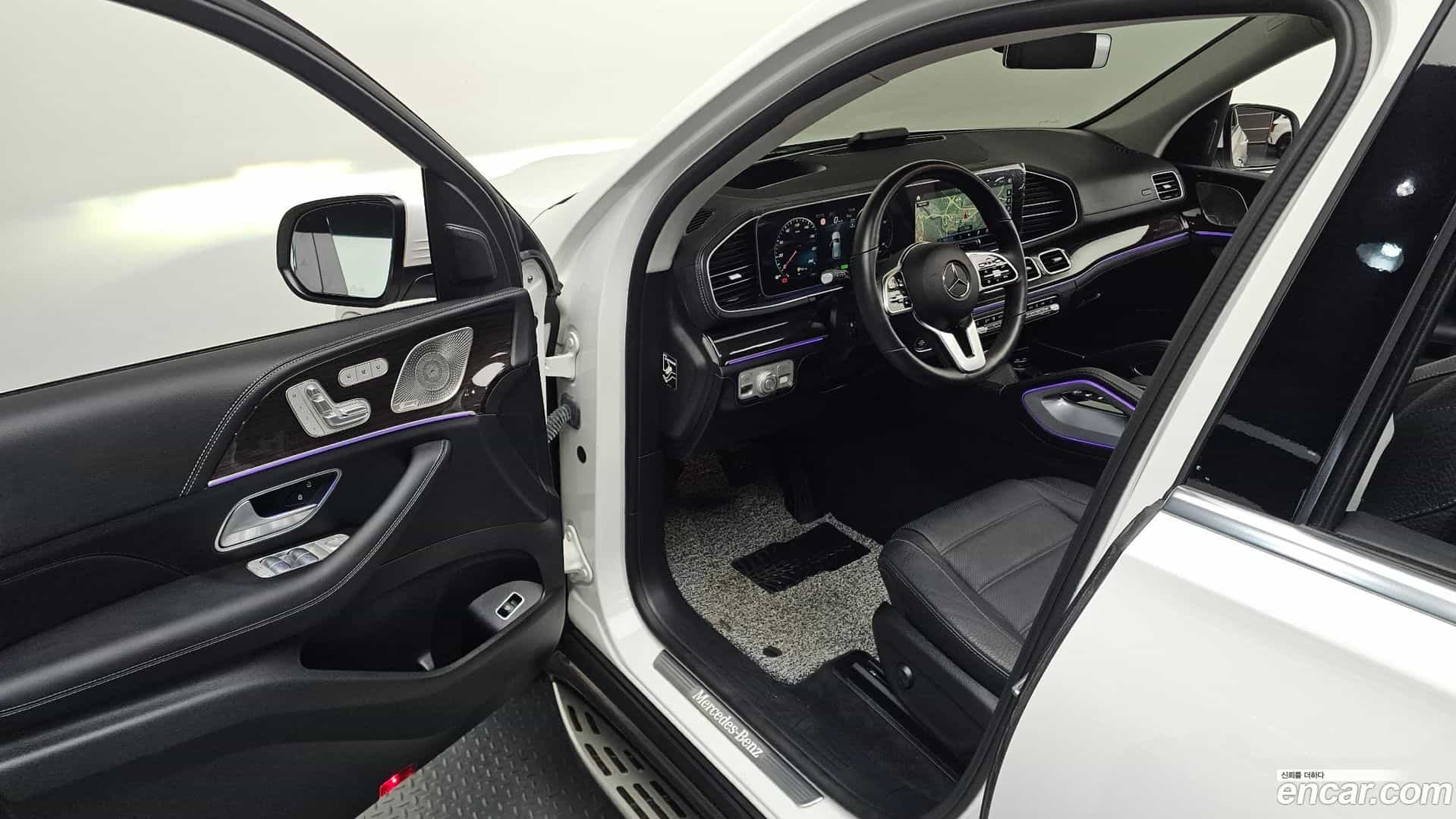 GLE-Class Mercedes-Benz 2023.4-OPTION-015