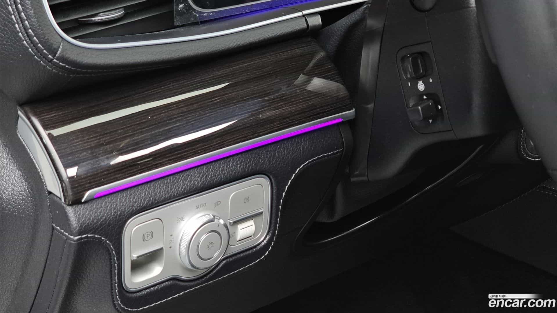 GLE-Class Mercedes-Benz 2023.4-OPTION-018