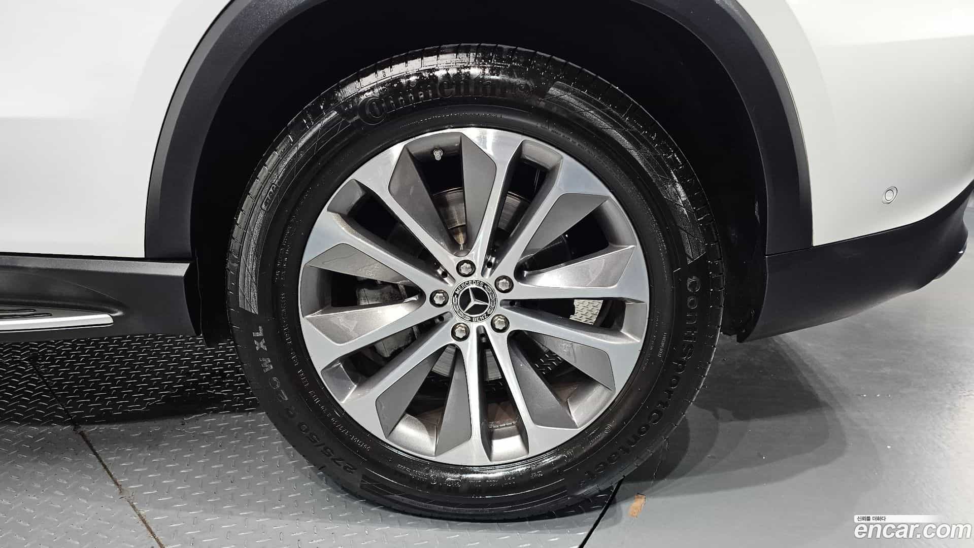 GLE-Class Mercedes-Benz 2023.4-OUTER-031