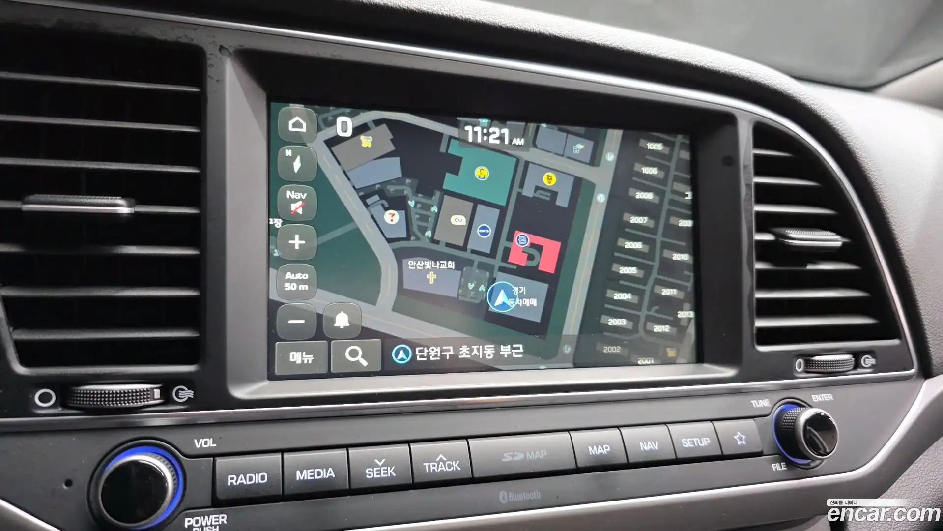 AVANTE Hyundai 2017.10-OPTION-022