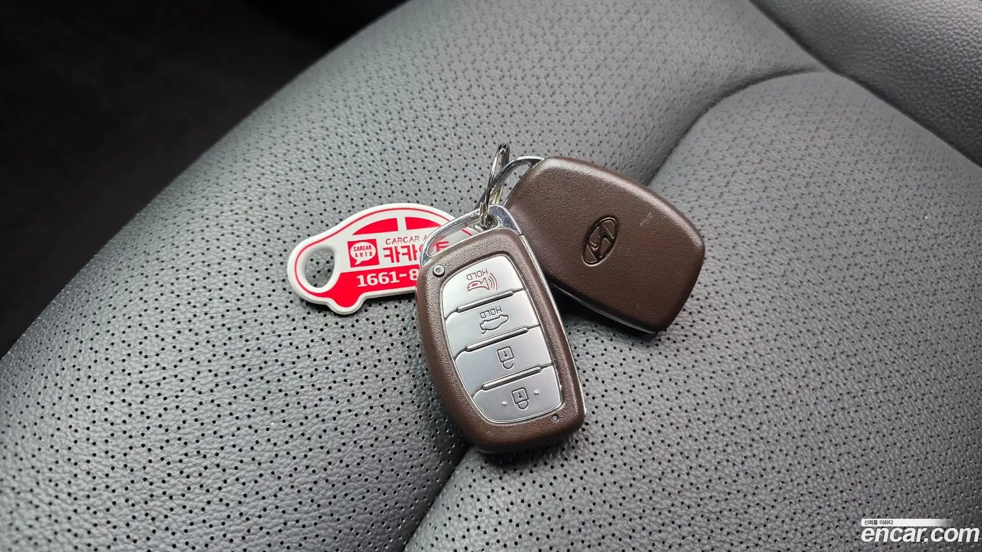 AVANTE Hyundai 2017.10-OPTION-043