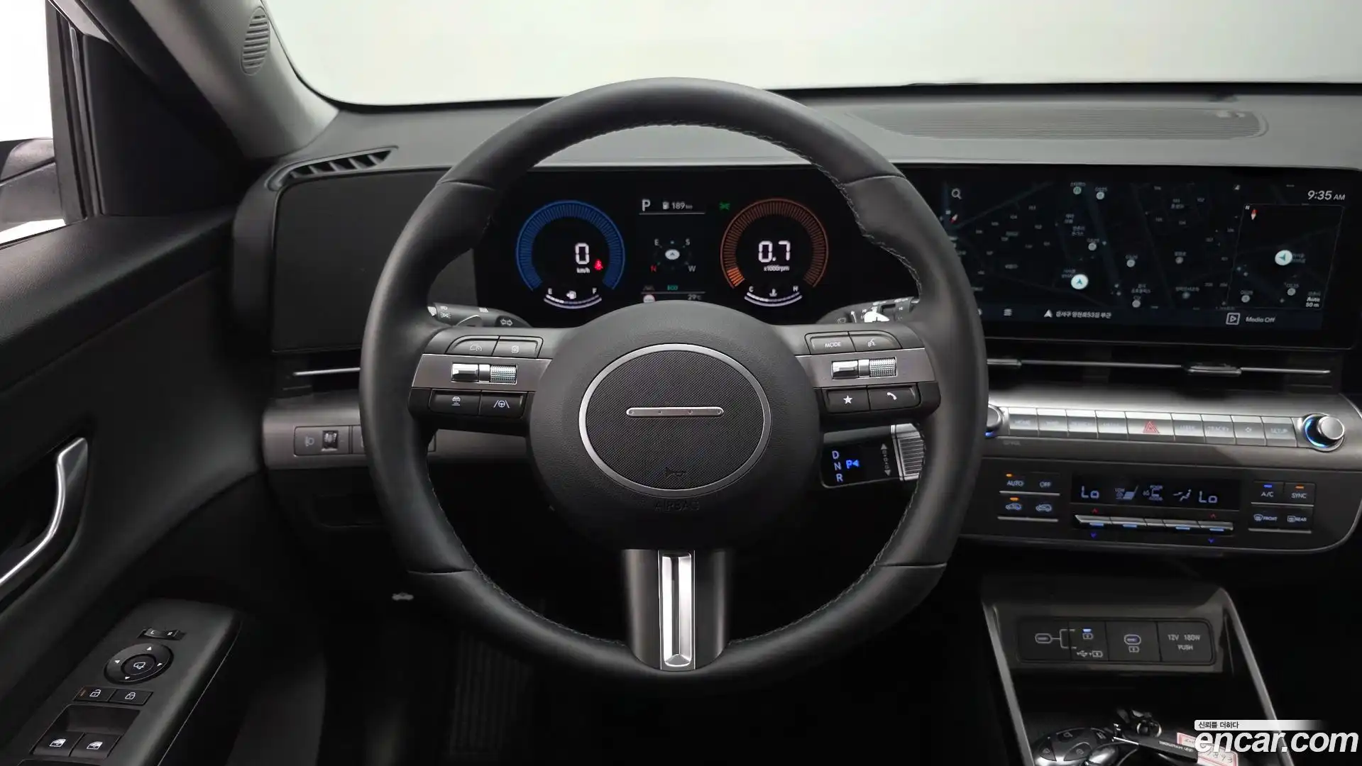 Kona Hyundai 2025.6-OPTION-018