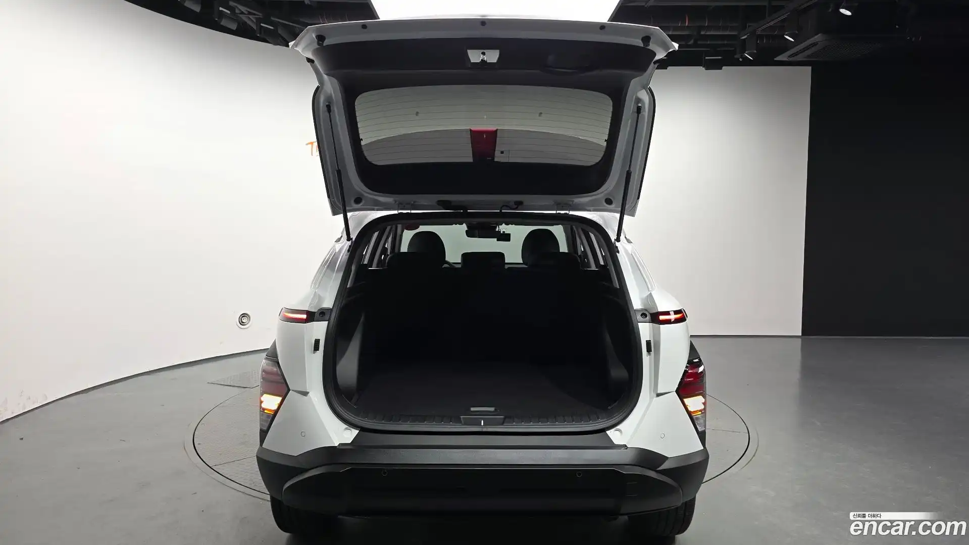 Kona Hyundai 2025.6-OPTION-024