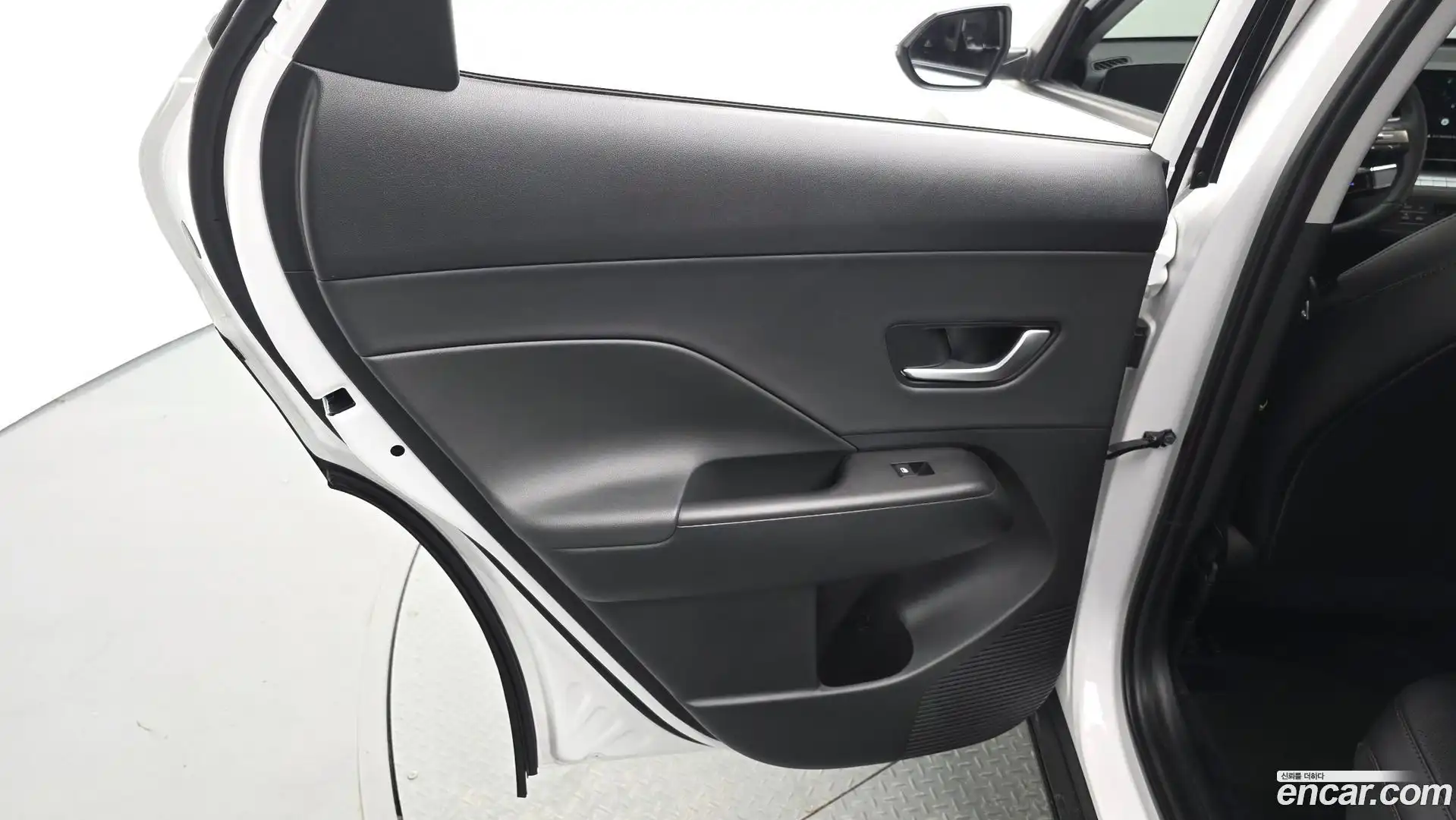 Kona Hyundai 2025.6-INNER-035