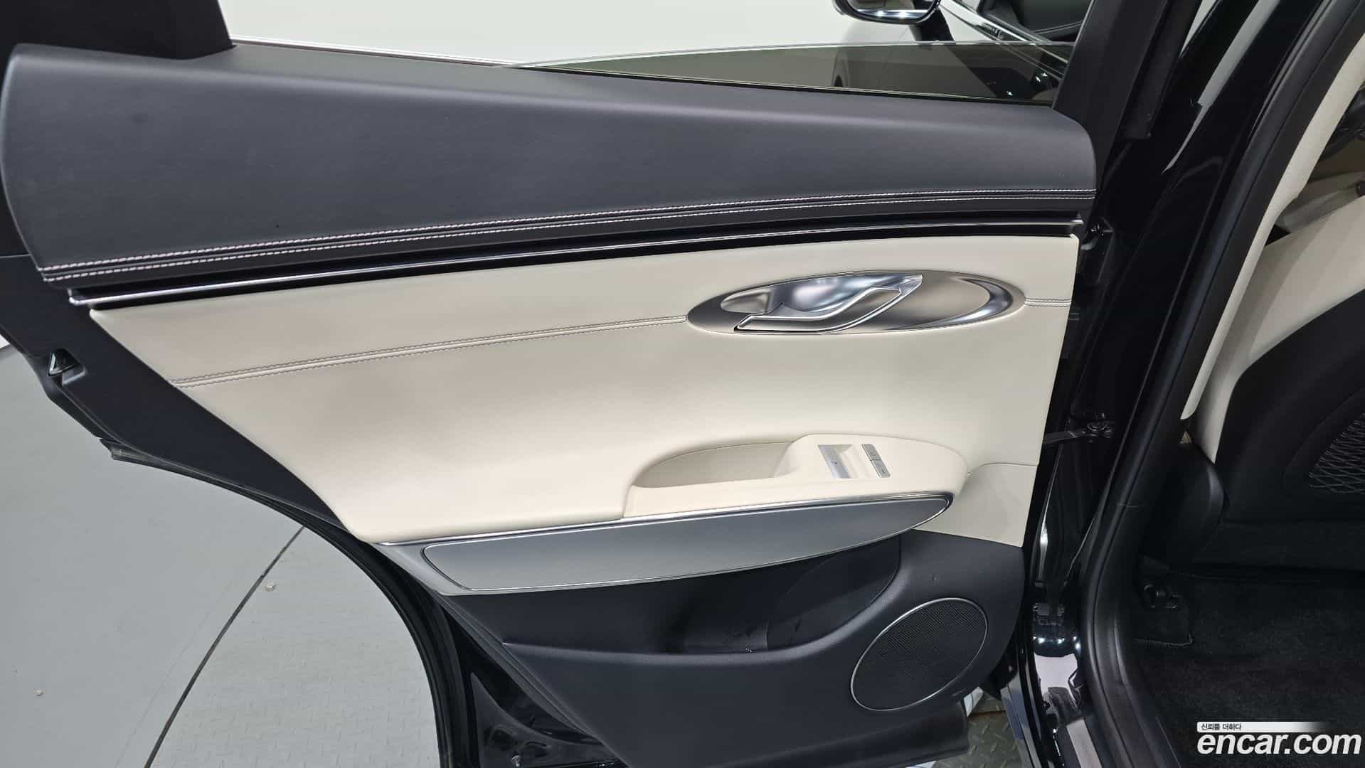 GV70 Genesis 2022.7-INNER-035