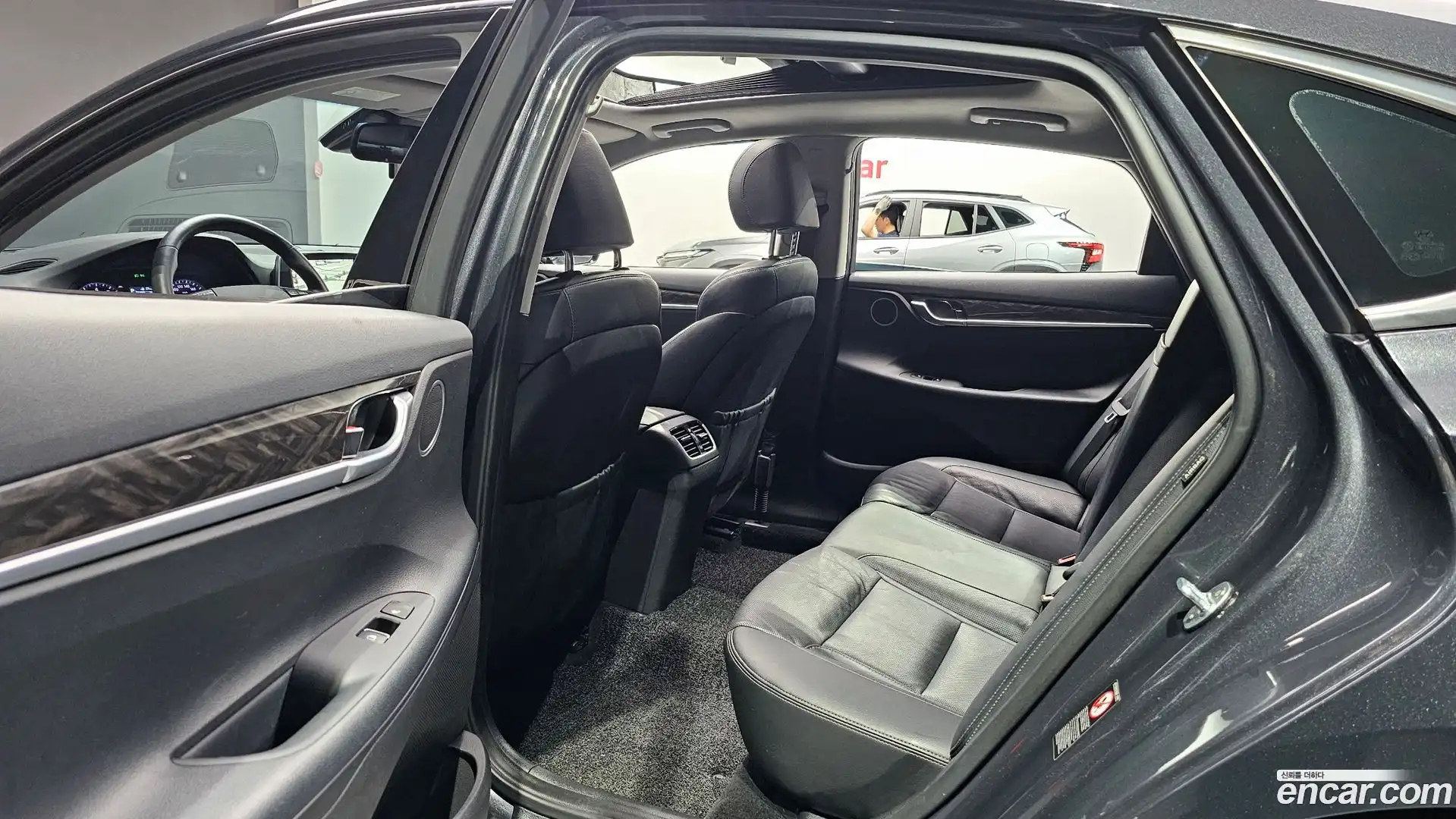 Grandeur Hyundai 2018.2-OPTION-015