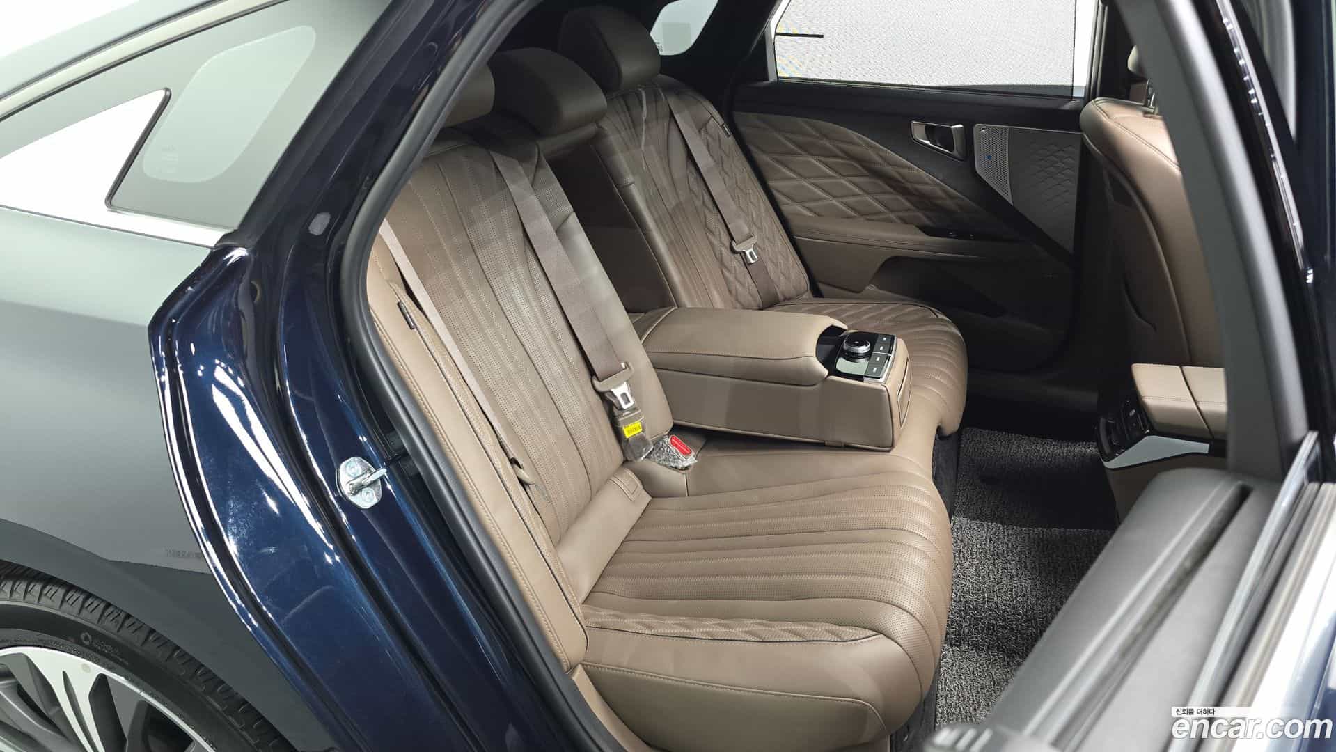 K8 Kia 2023.5-OPTION-016