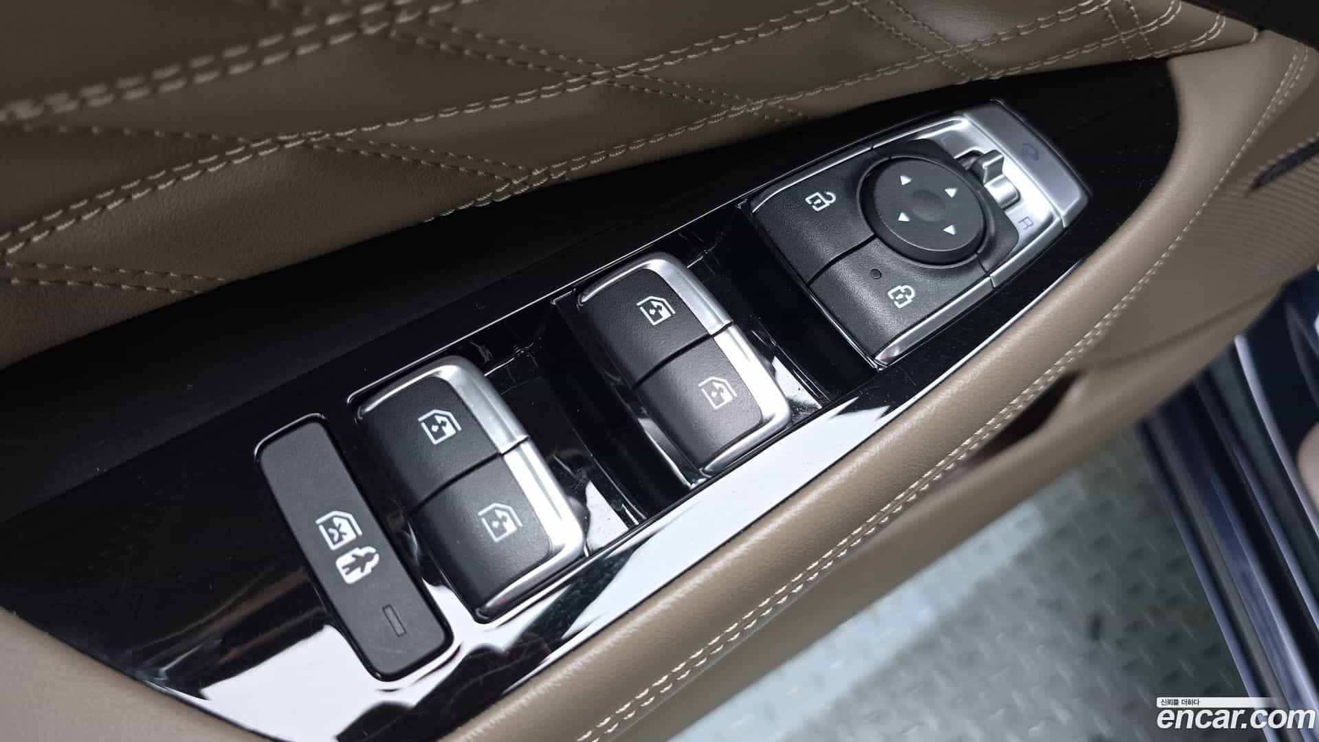 K8 Kia 2023.5-OPTION-043