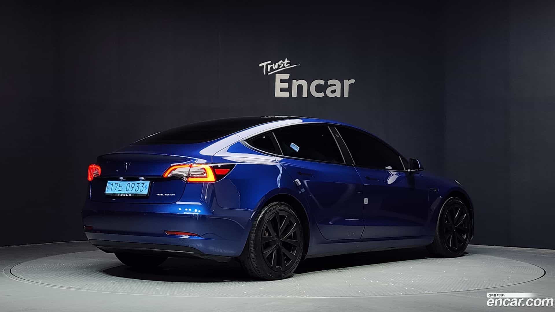 Model 3 Tesla 2022.2-OUTER-002