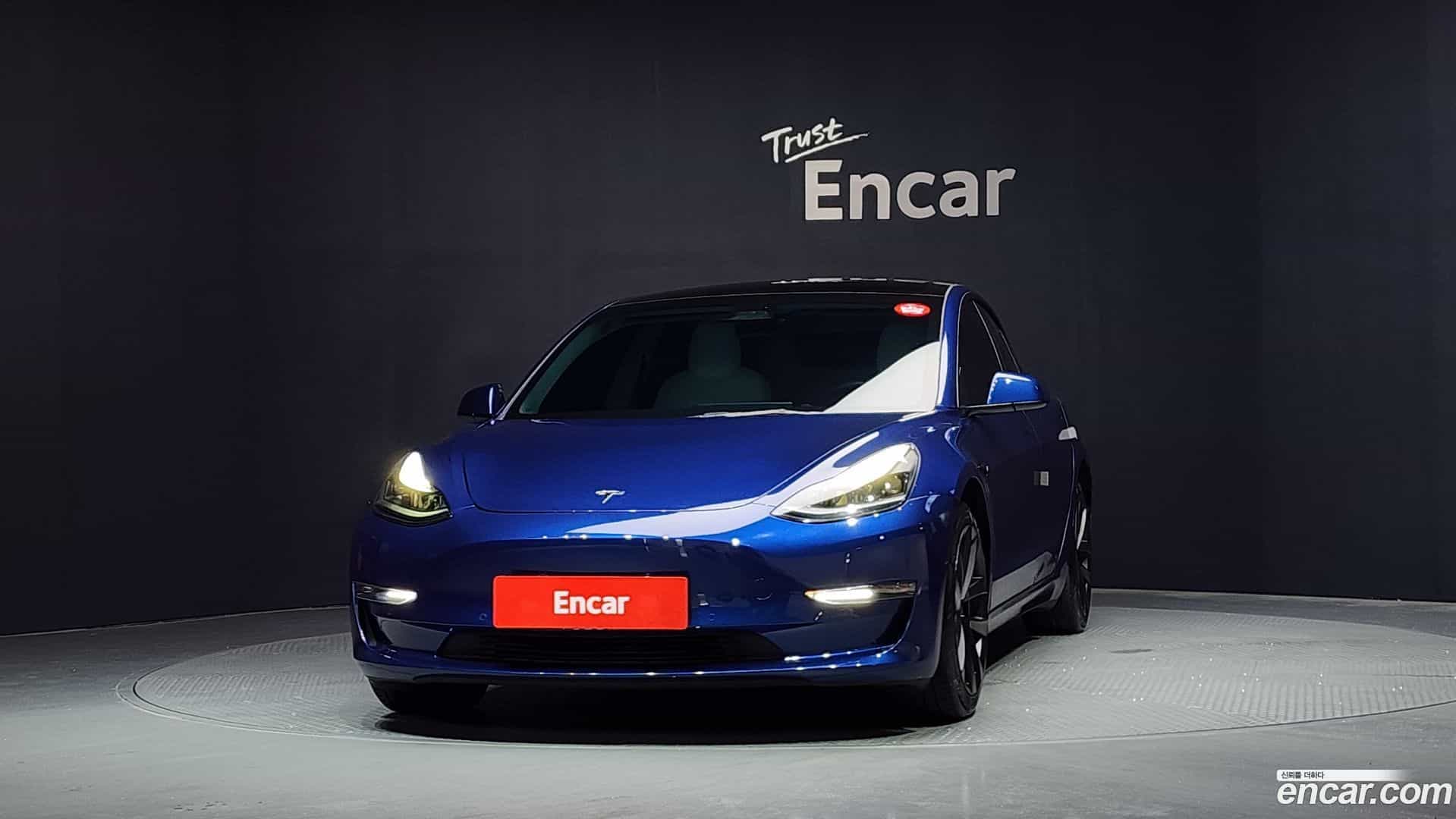 Model 3 Tesla 2022.2-OUTER-003