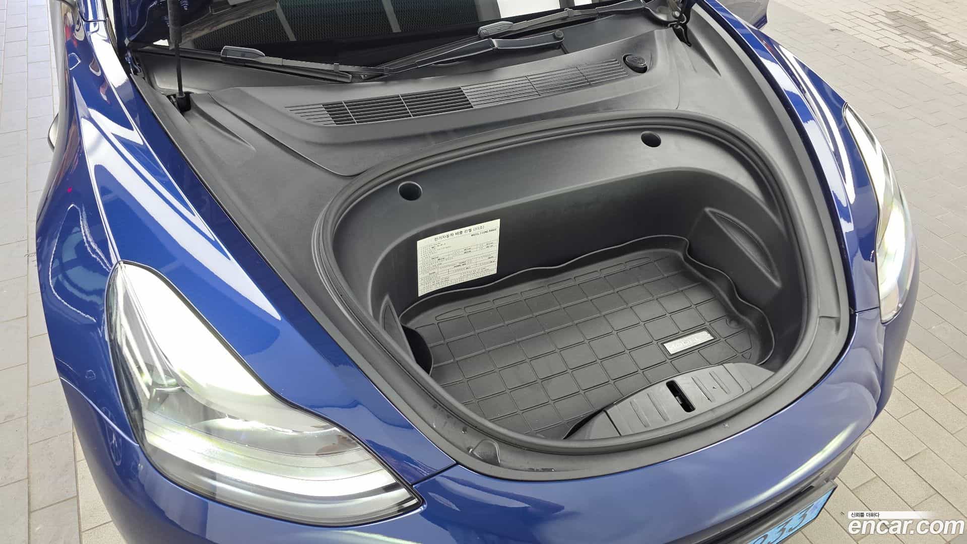 Model 3 Tesla 2022.2-OUTER-006
