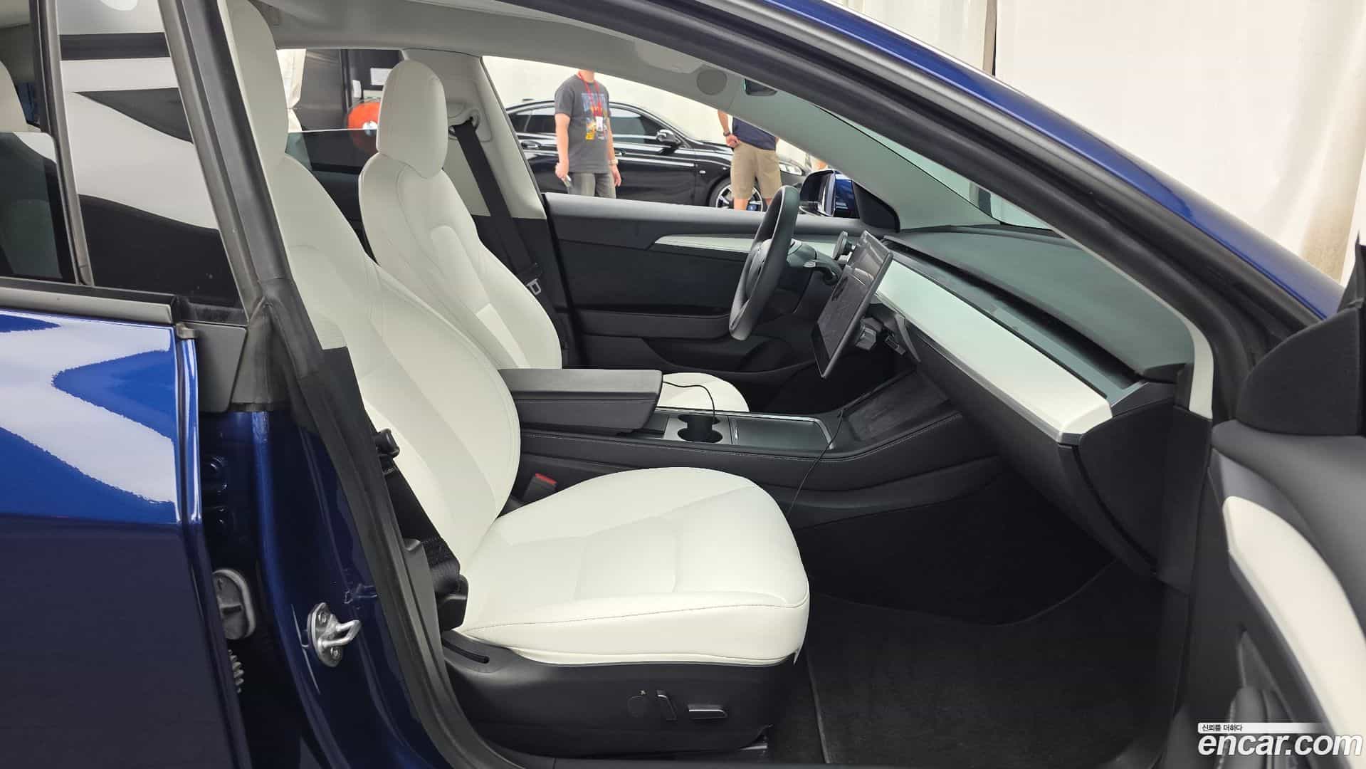 Model 3 Tesla 2022.2-INNER-036