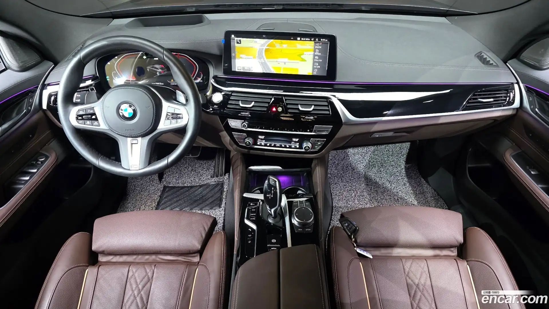 Gran Turismo BMW 2024.2-INNER-007