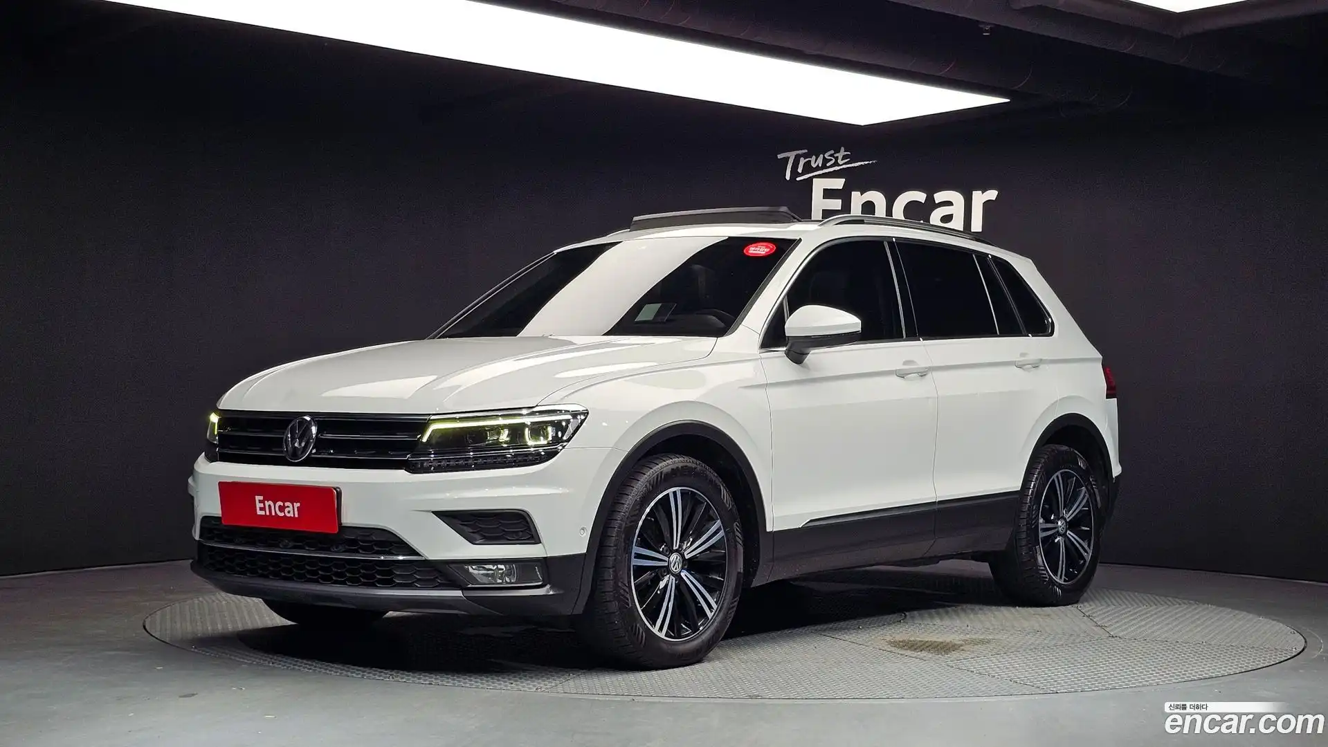 Tiguan Volkswagen 2018.5-OUTER-001