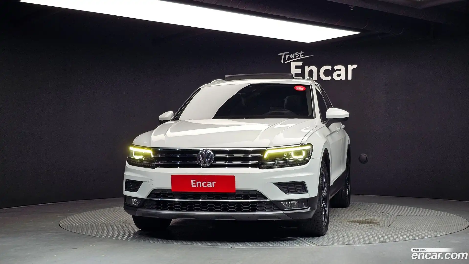 Tiguan Volkswagen 2018.5-OUTER-003